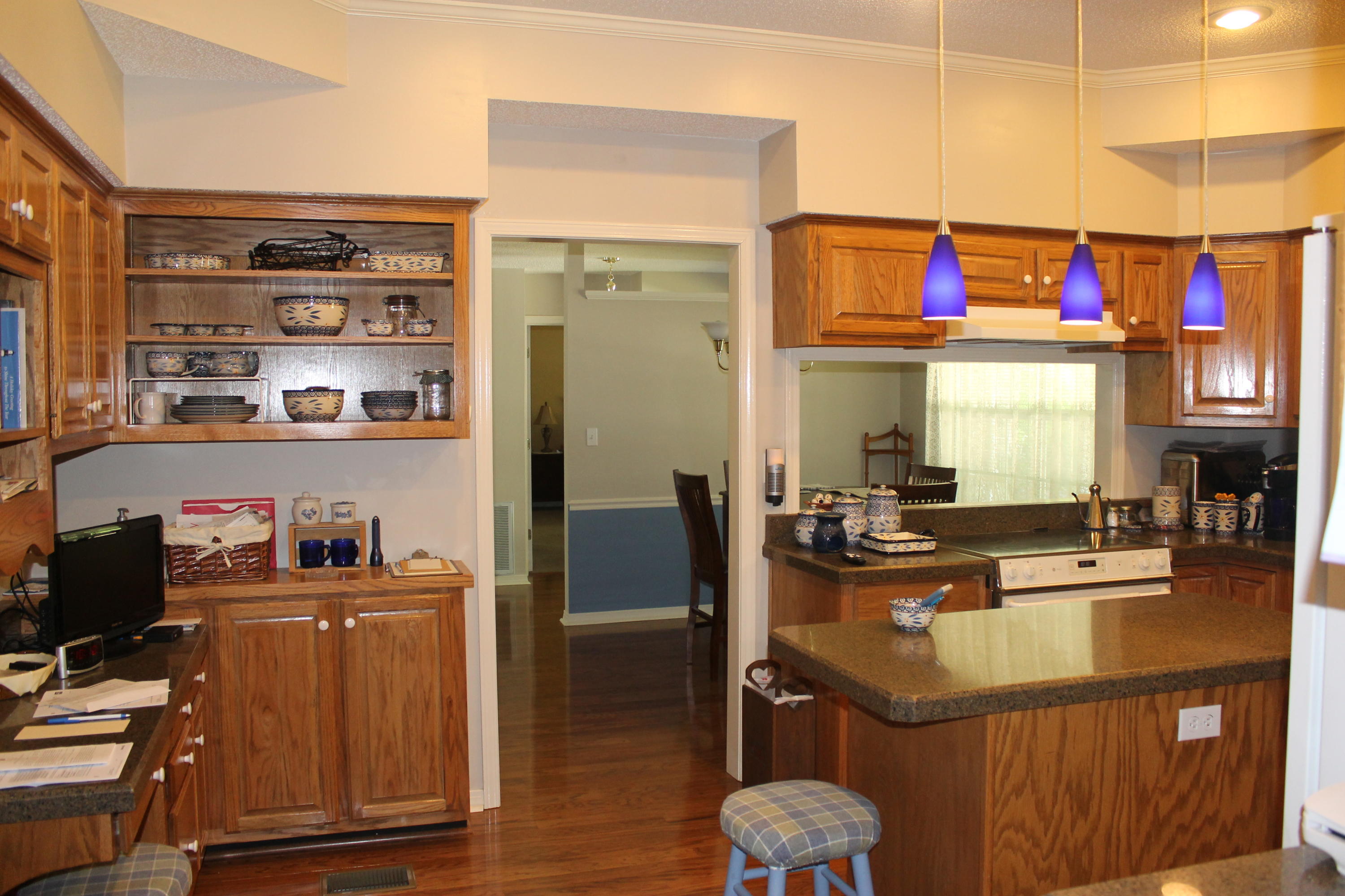 KENNEDY LAKE (UNRECORDED) - Residential