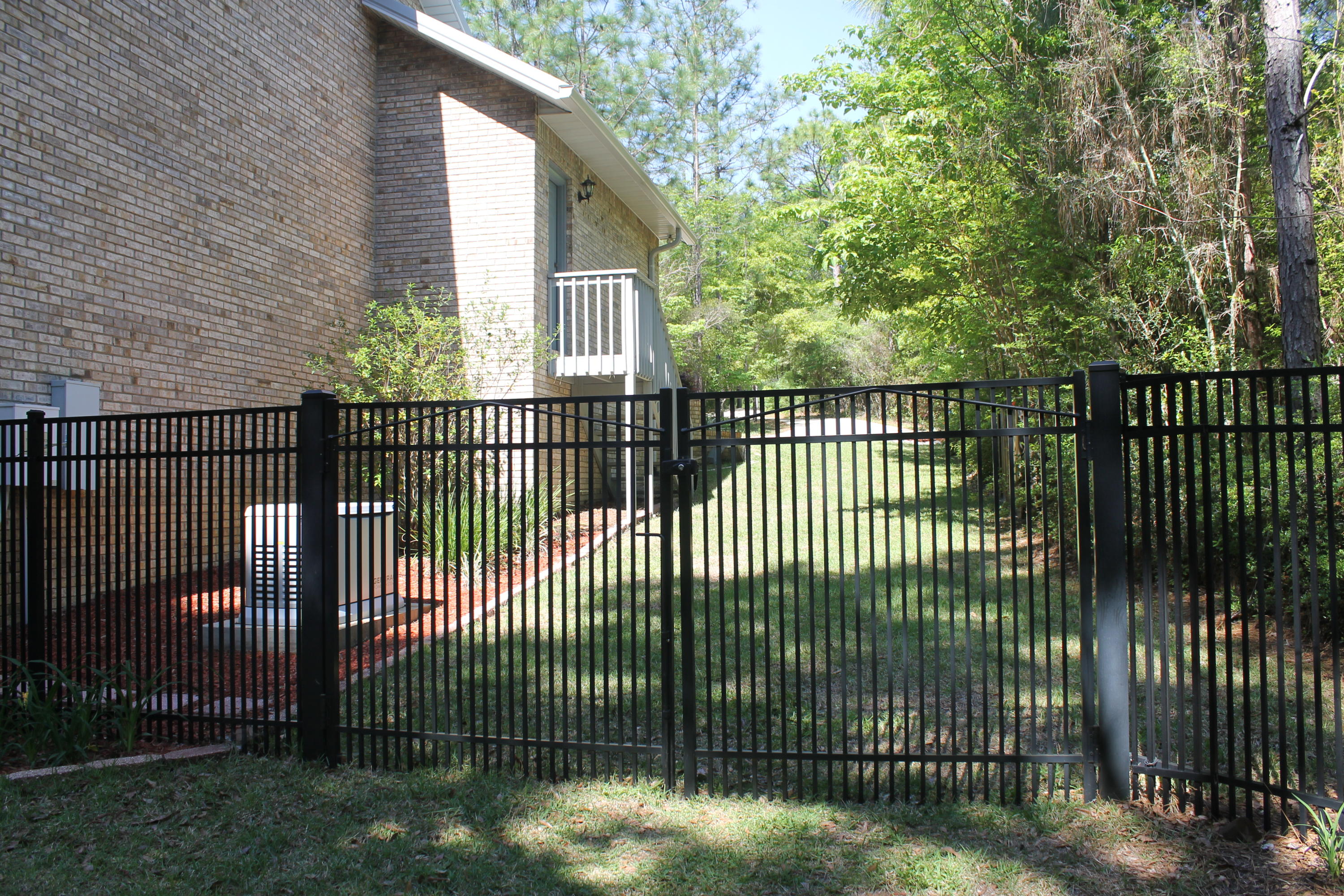 KENNEDY LAKE (UNRECORDED) - Residential