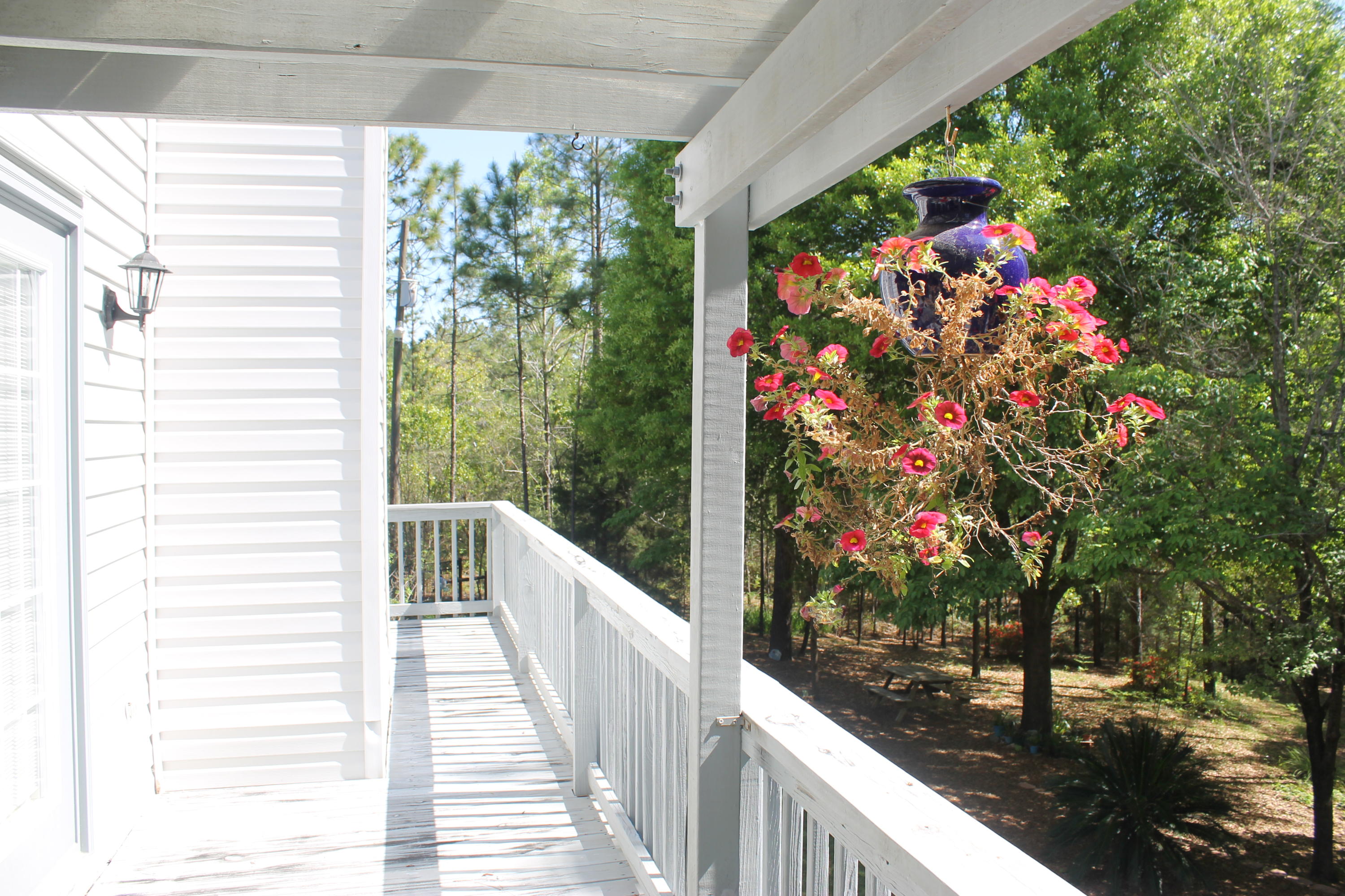 KENNEDY LAKE (UNRECORDED) - Residential