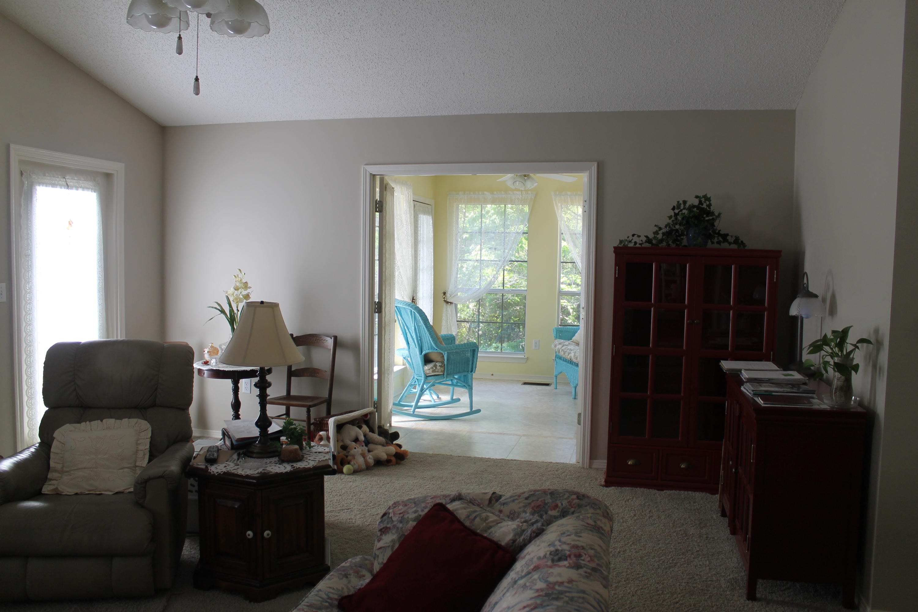 KENNEDY LAKE (UNRECORDED) - Residential