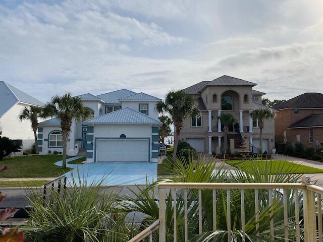 SPARKLING WATERS - Residential