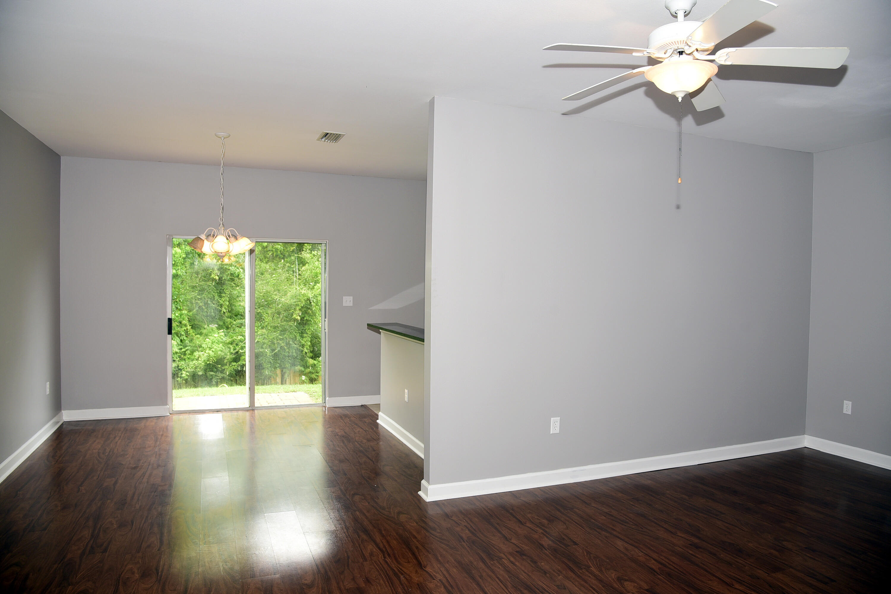 CARONDOLET T/H - Residential