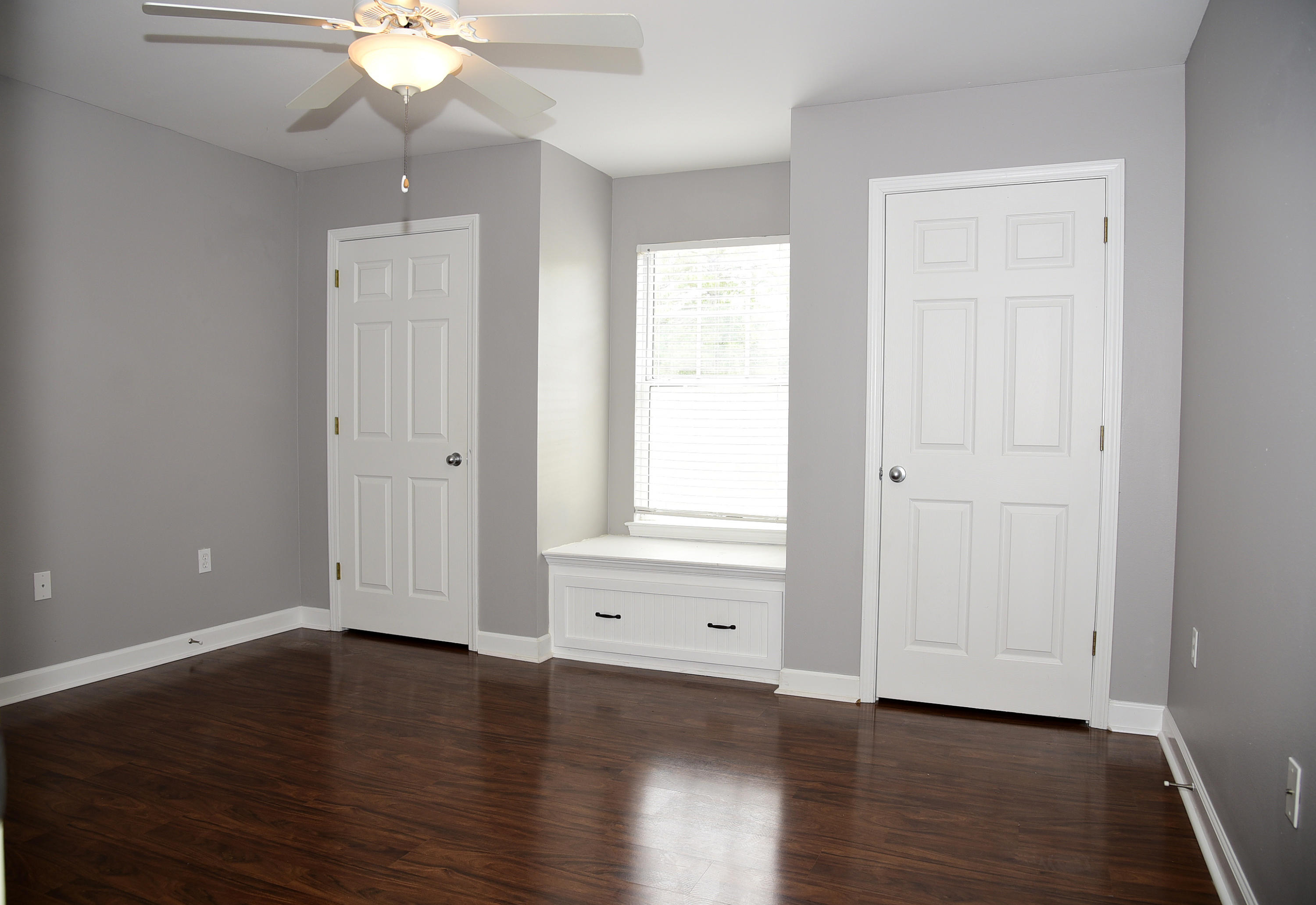 CARONDOLET T/H - Residential