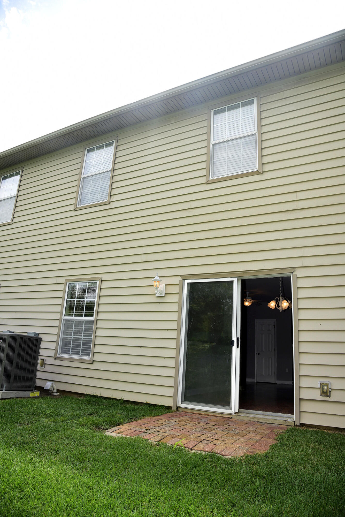 CARONDOLET T/H - Residential