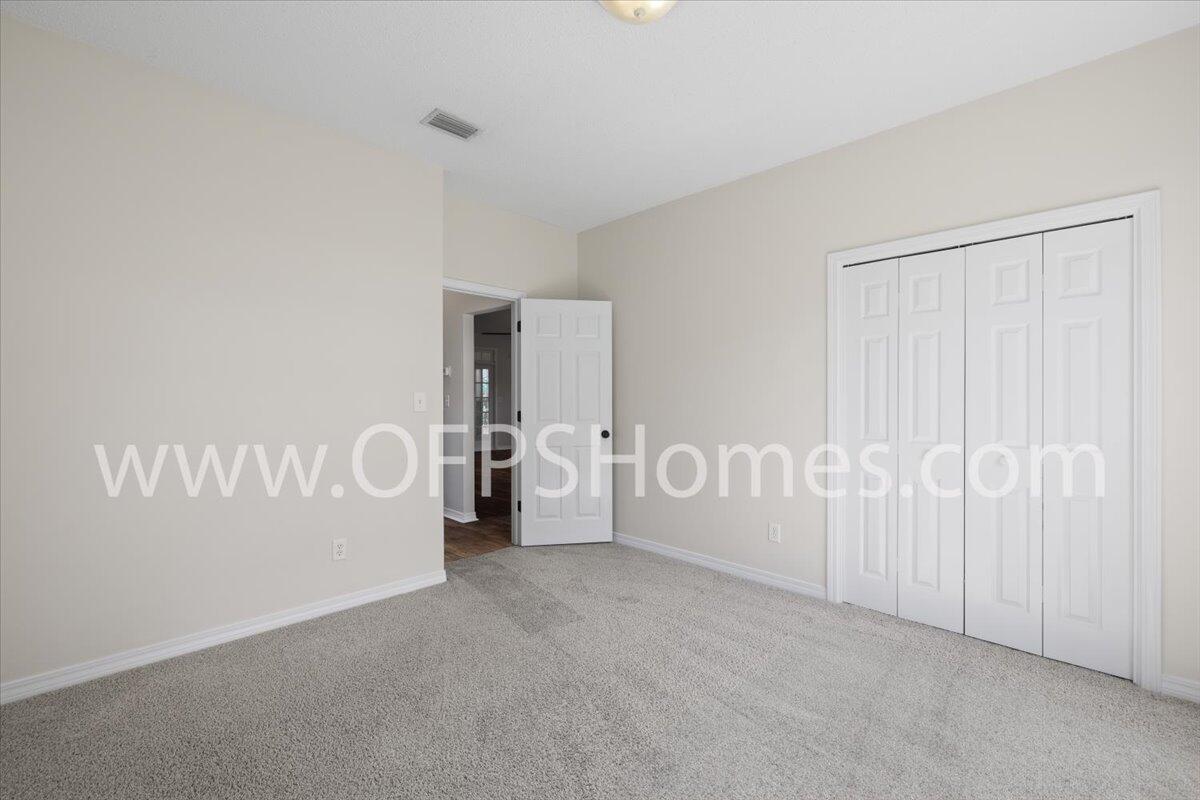 MOSSY OAKS - Residential Lease