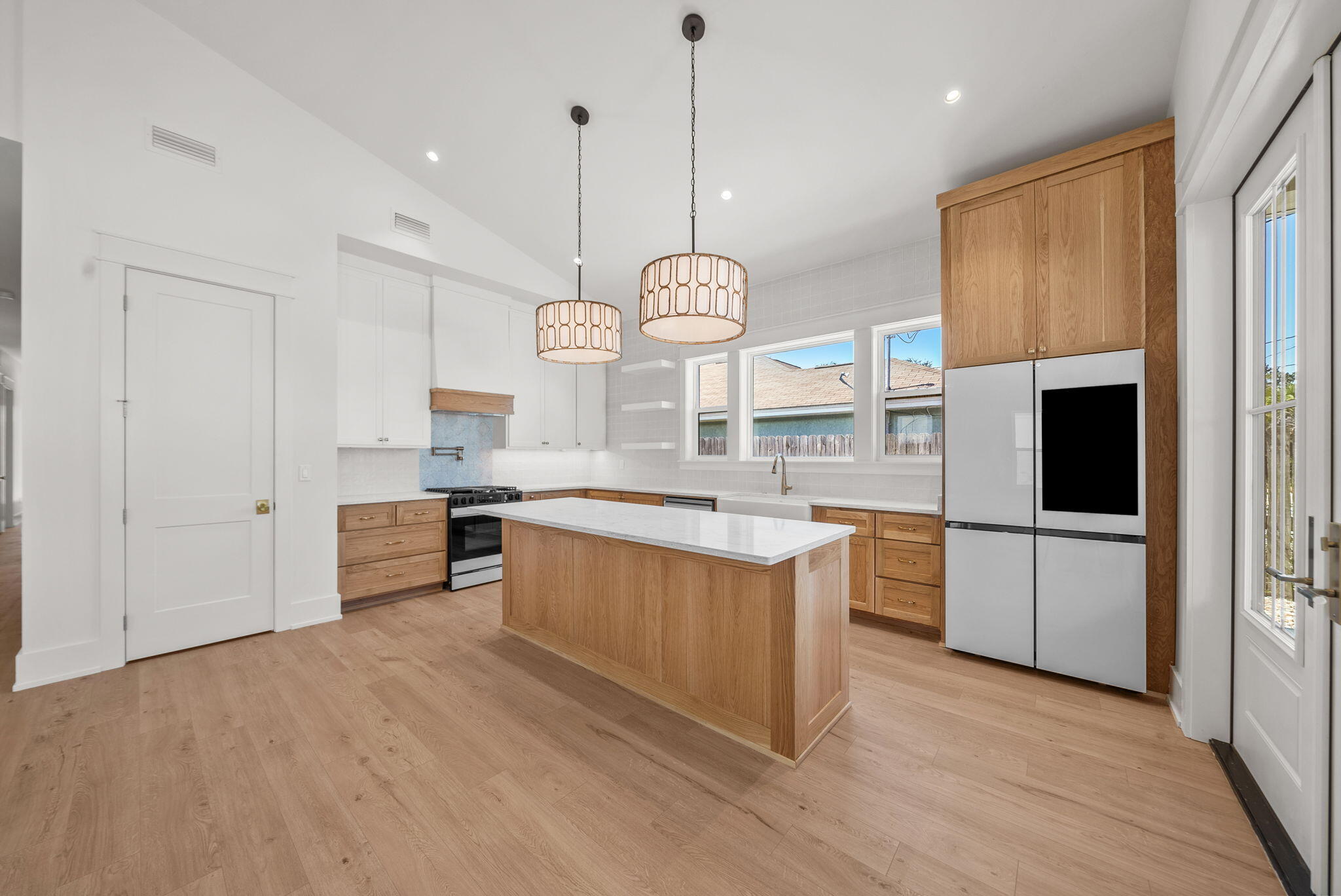 RIVIERA BEACH - Residential