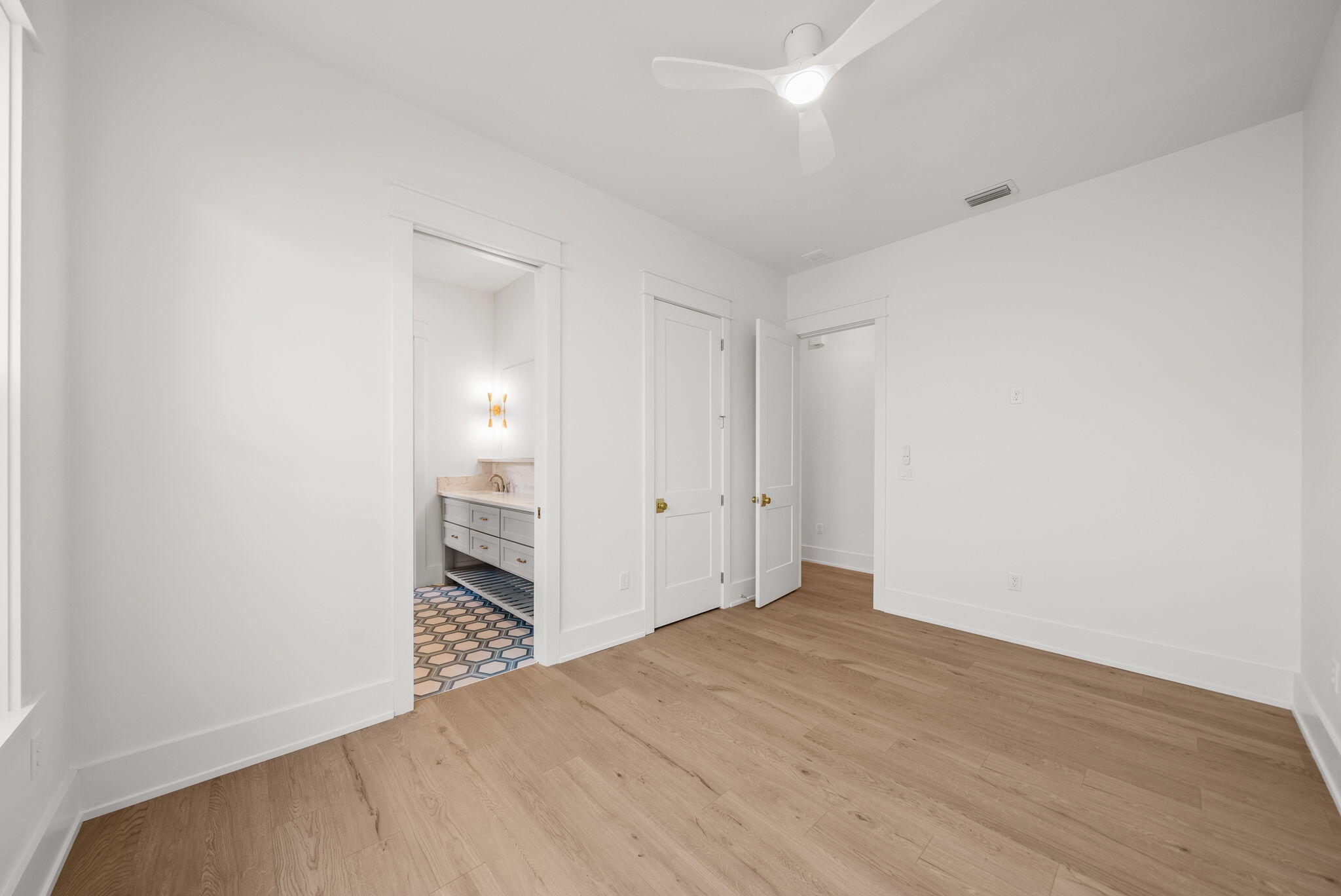 RIVIERA BEACH - Residential