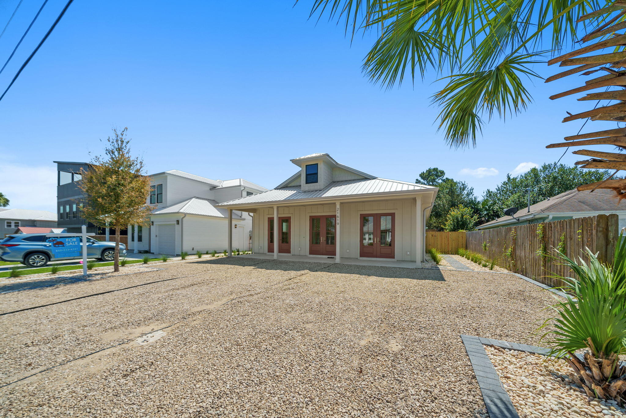 RIVIERA BEACH - Residential