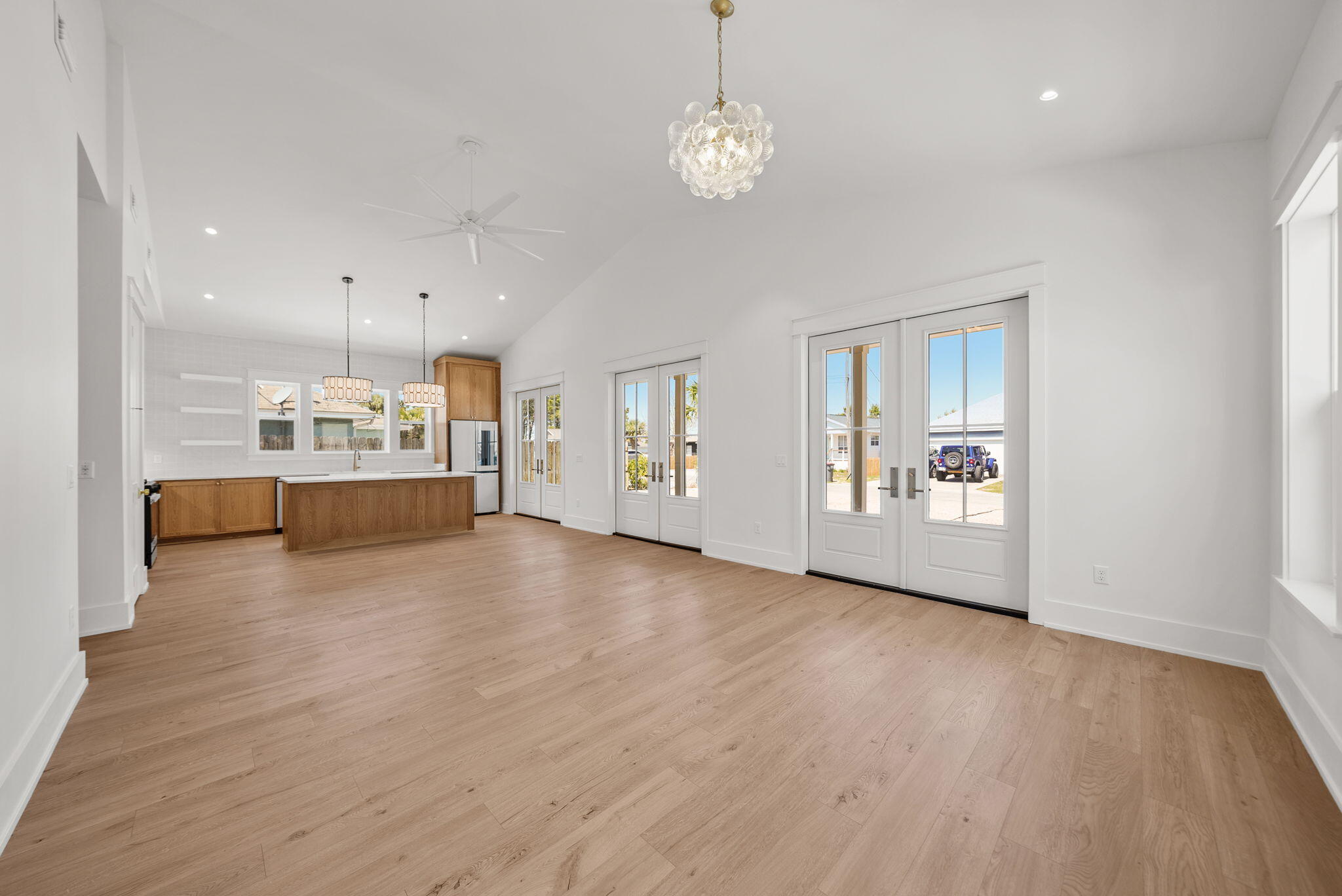 RIVIERA BEACH - Residential