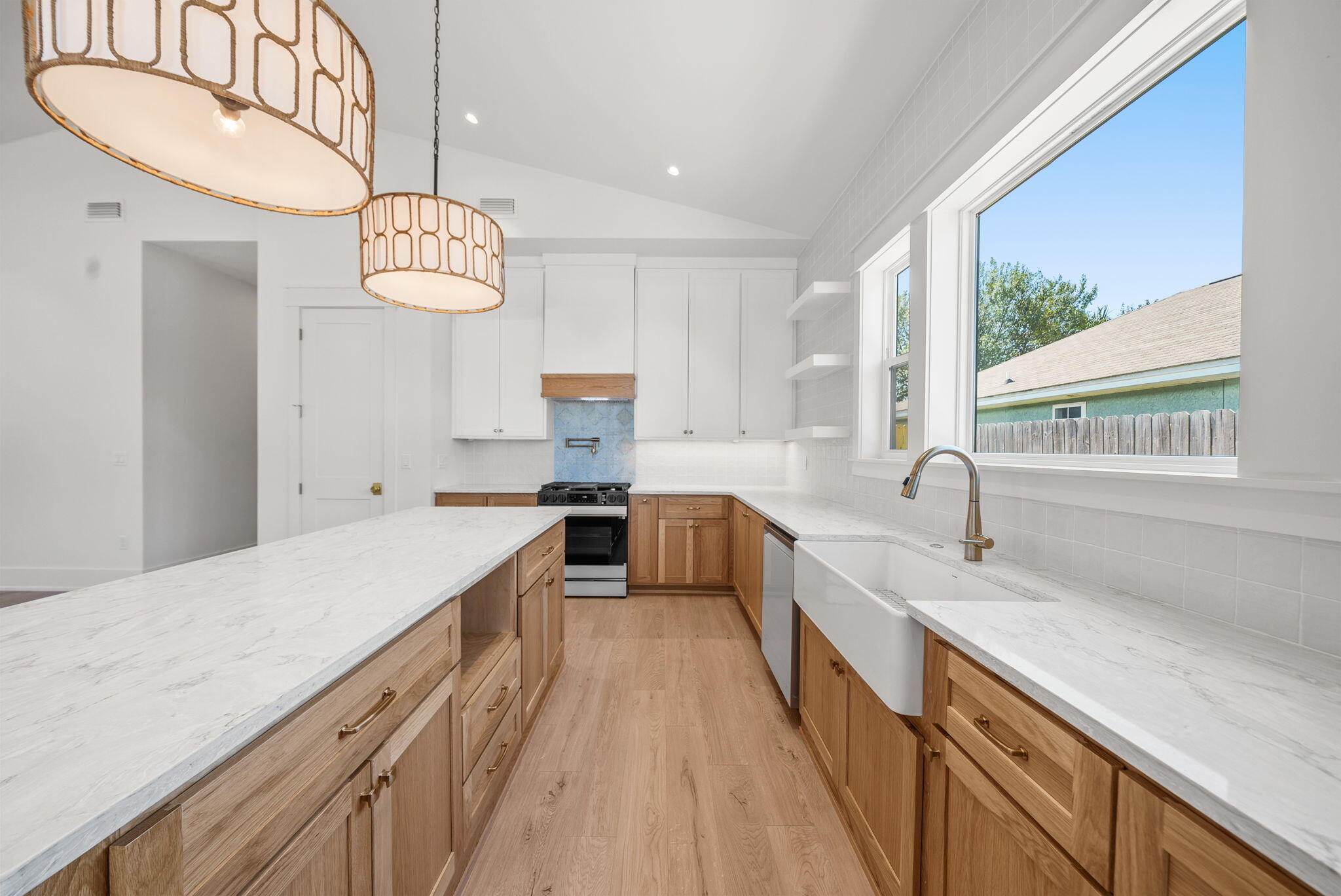 RIVIERA BEACH - Residential