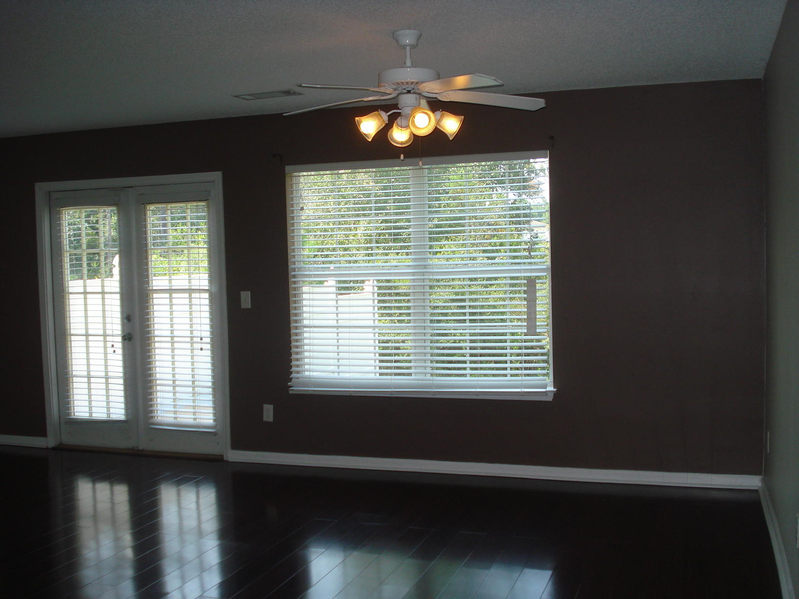 ROLLING PINES - Residential