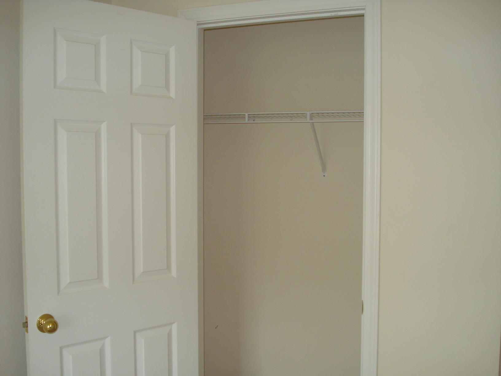 ROLLING PINES - Residential