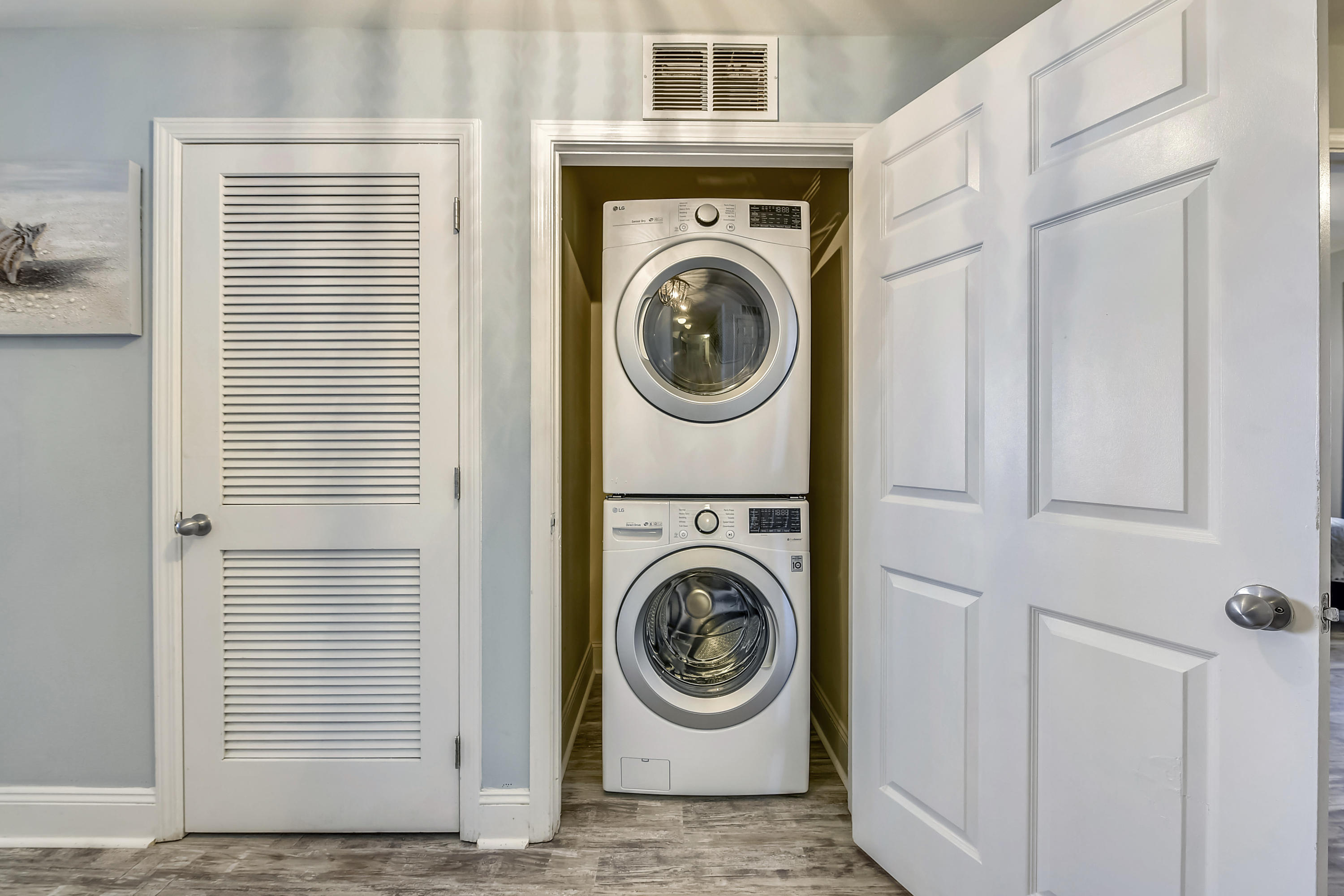 Laketown Wharf - Residential