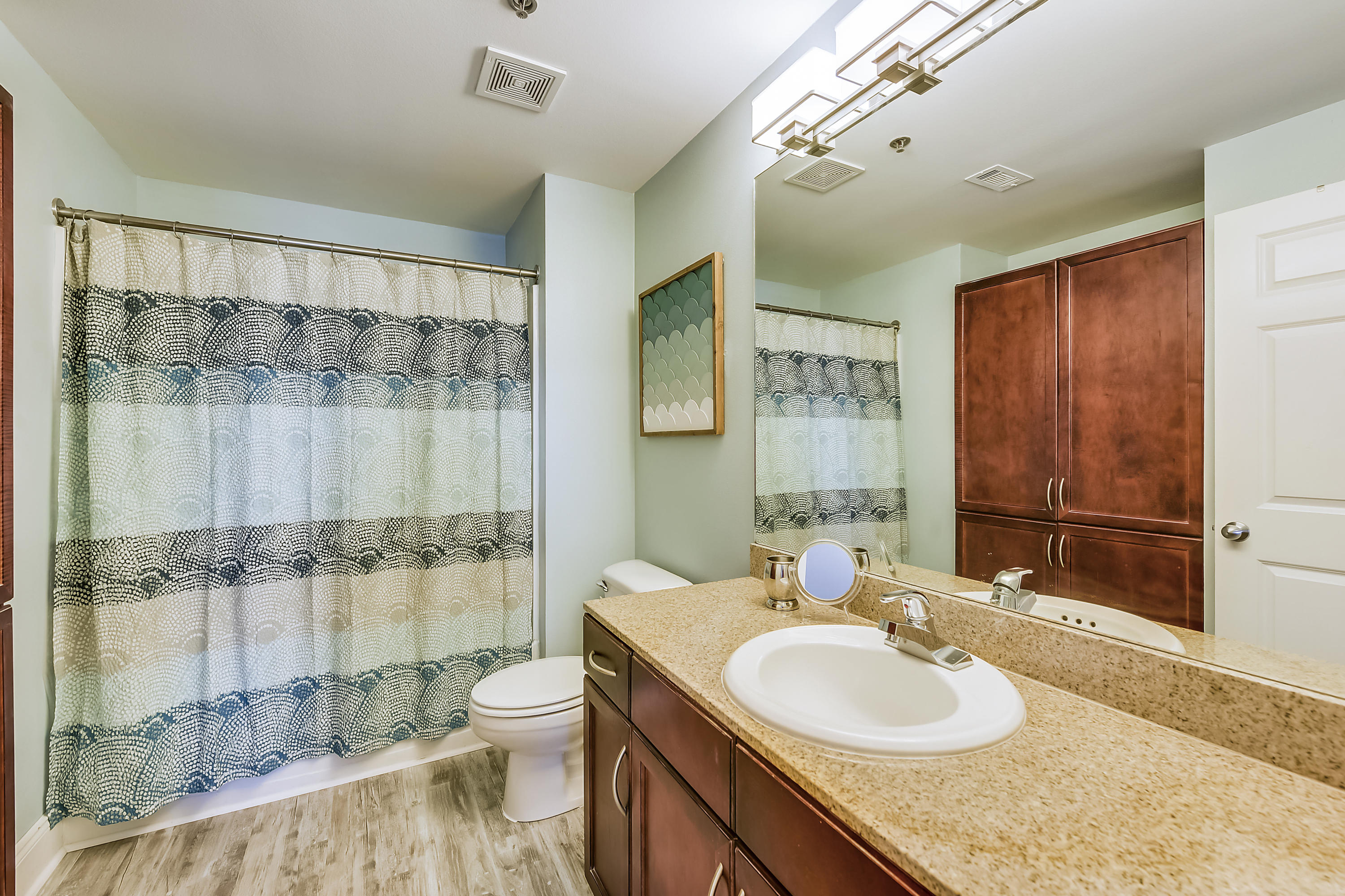 Laketown Wharf - Residential