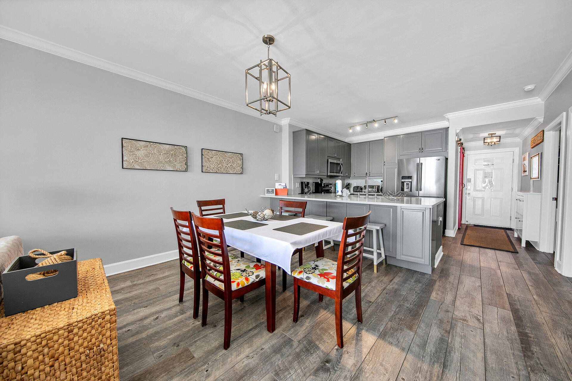 Twin Palms Resort - Residential