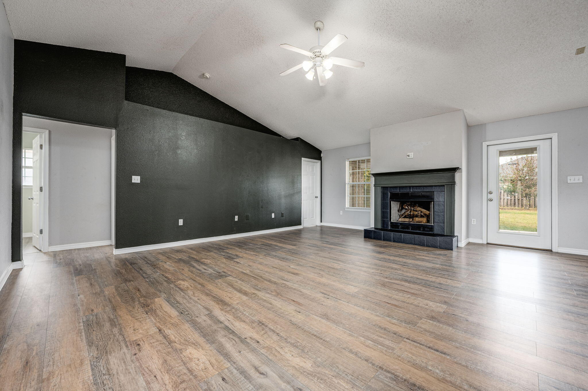 LEE FARMS PH I - Residential
