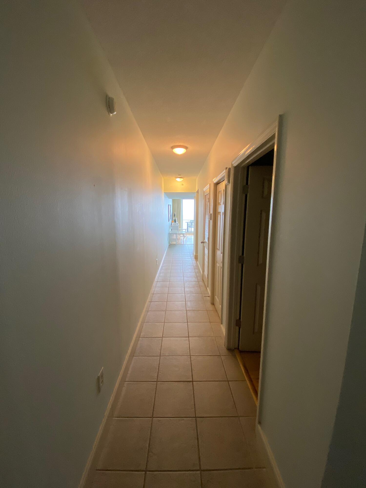 MAJESTIC BEACH TOWERS I - Residential