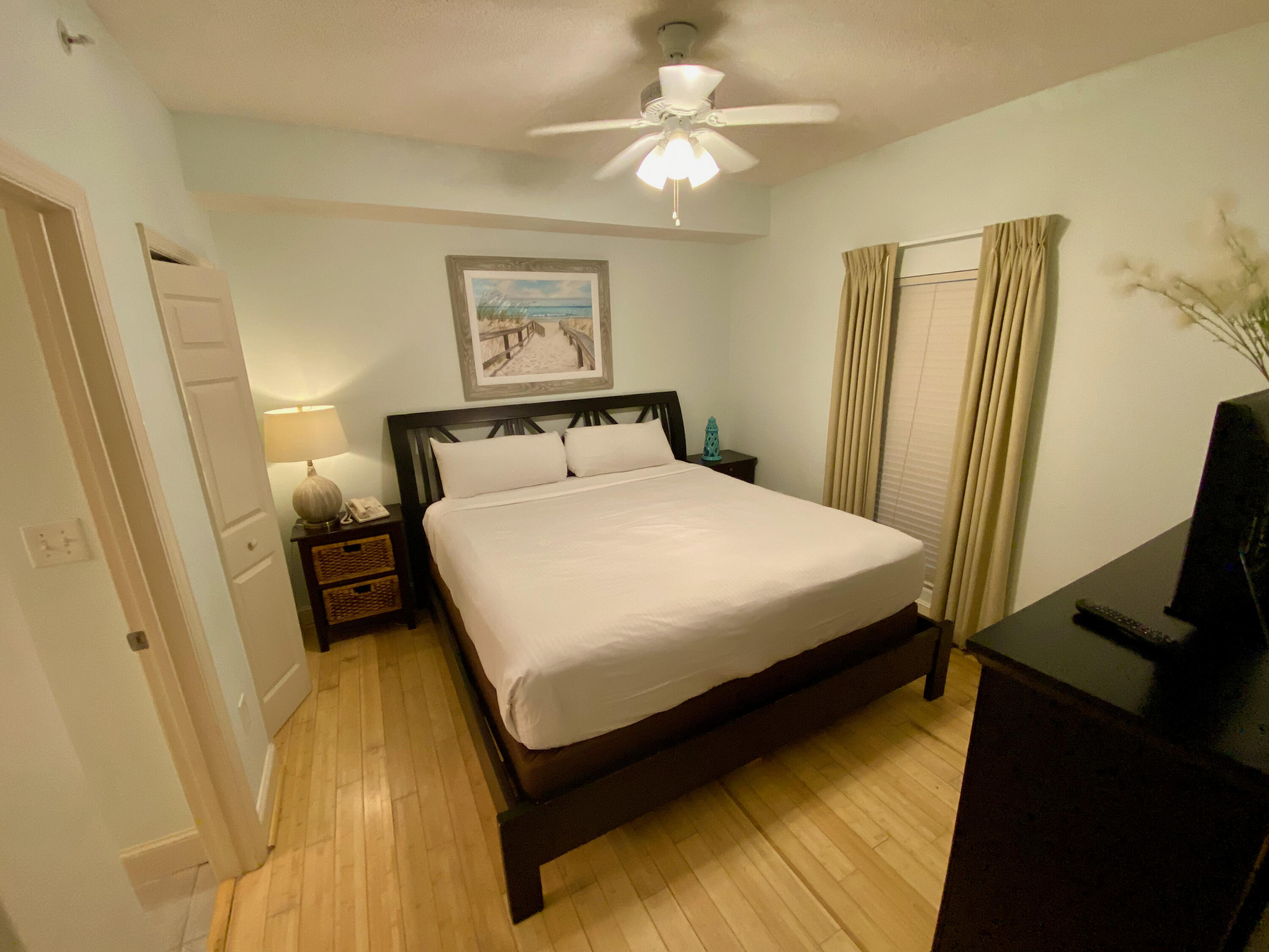 MAJESTIC BEACH TOWERS I - Residential