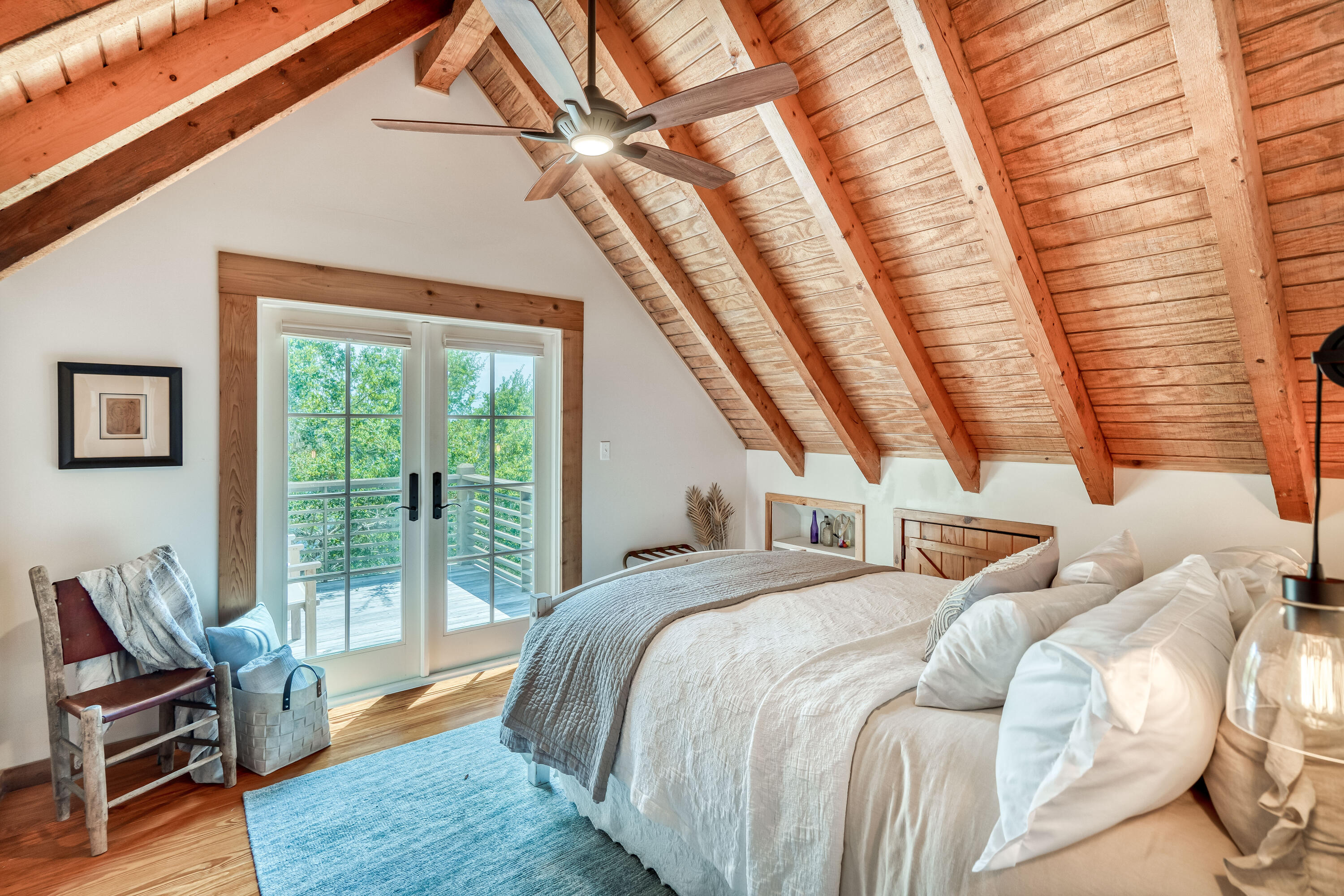 COUNTRY CABINS PH 2 - Residential