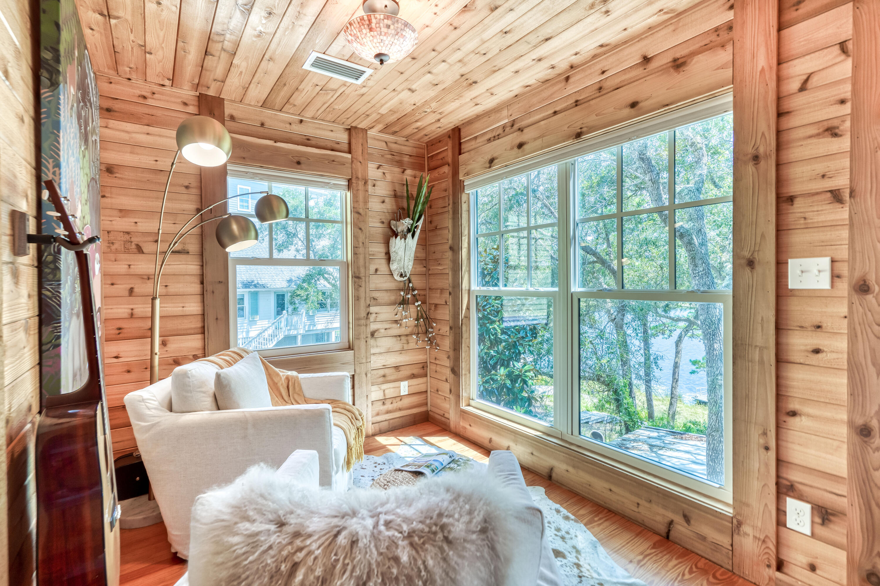 COUNTRY CABINS PH 2 - Residential