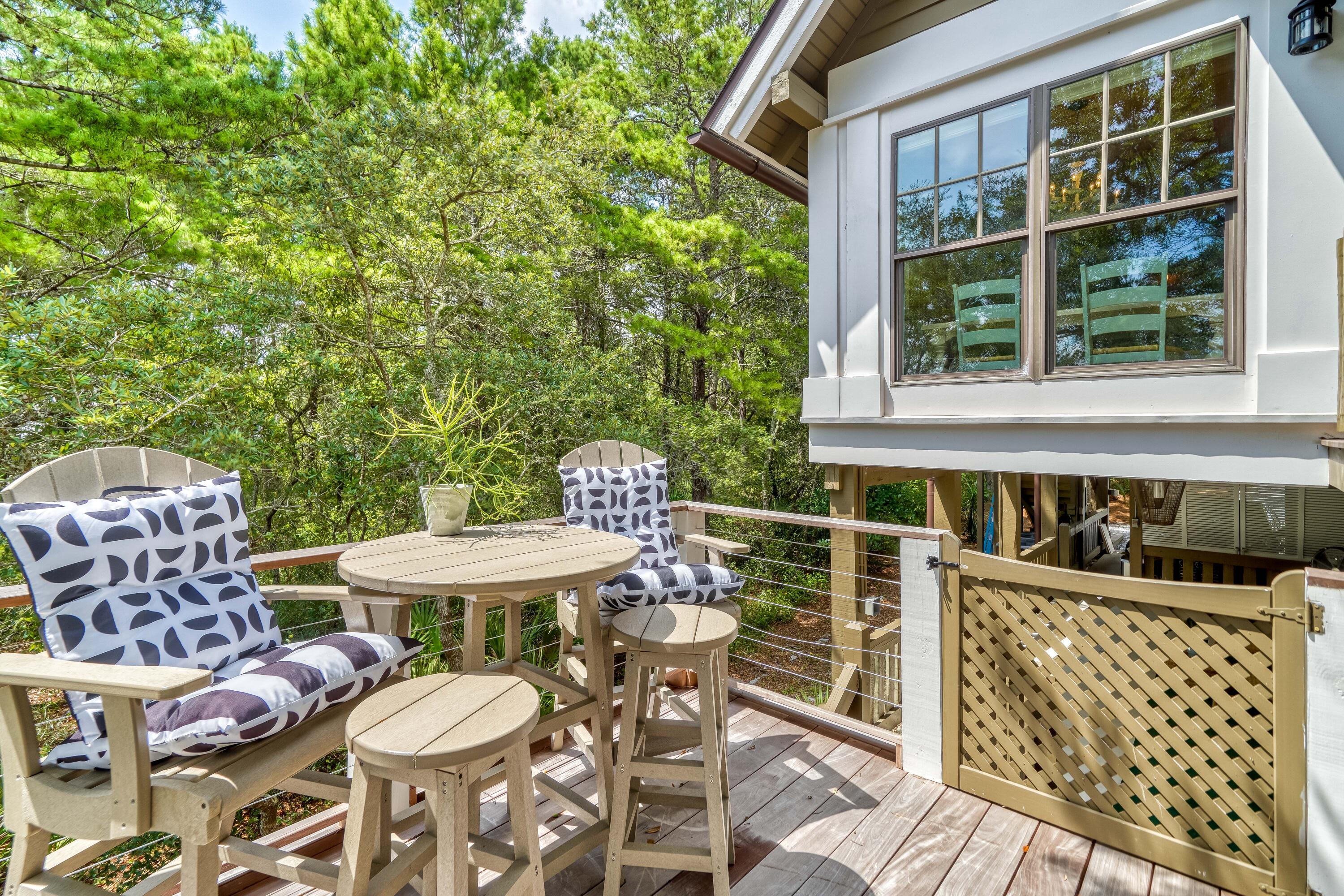 COUNTRY CABINS PH 2 - Residential