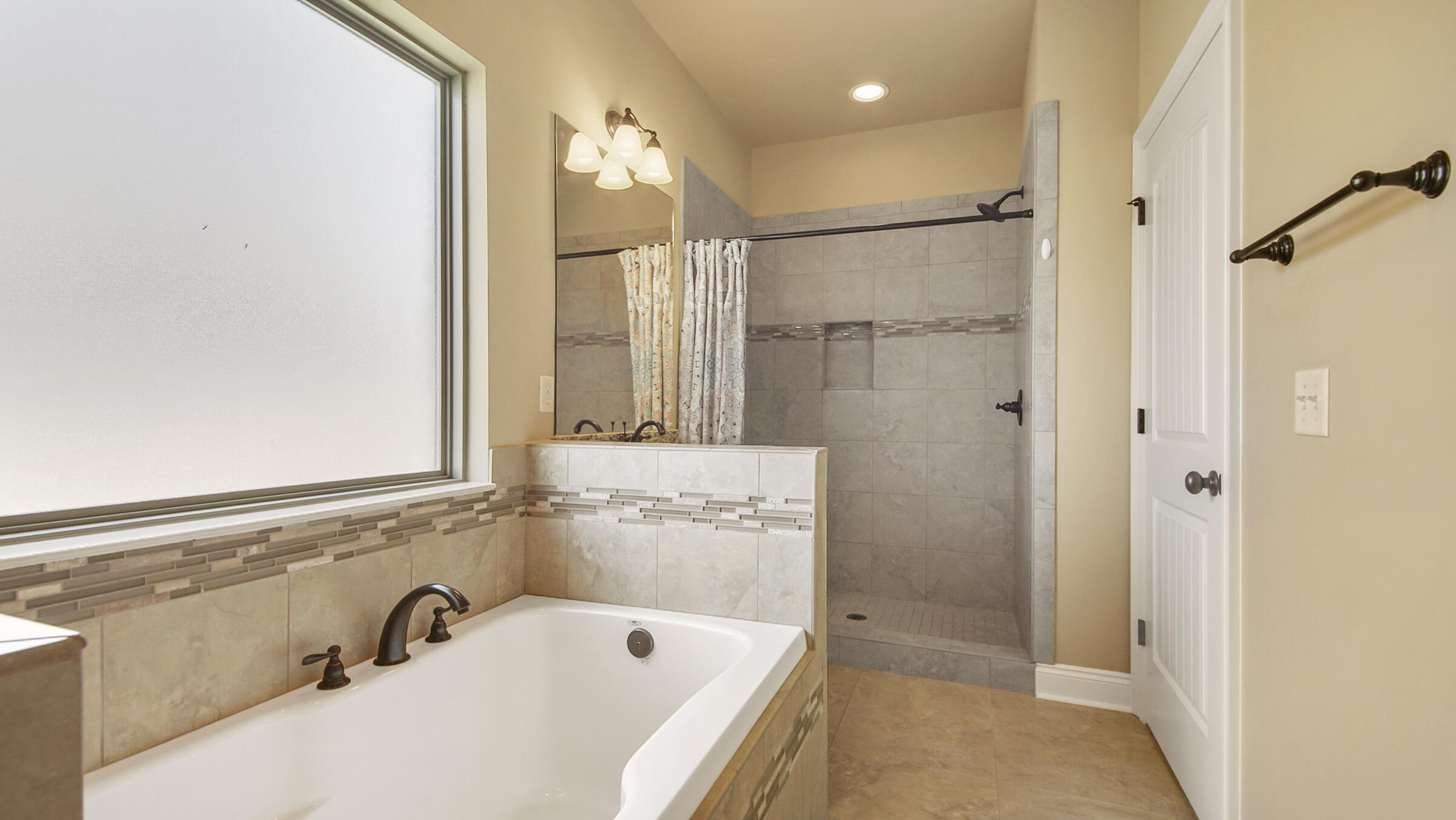 DEERFIELD ESTATES - Residential