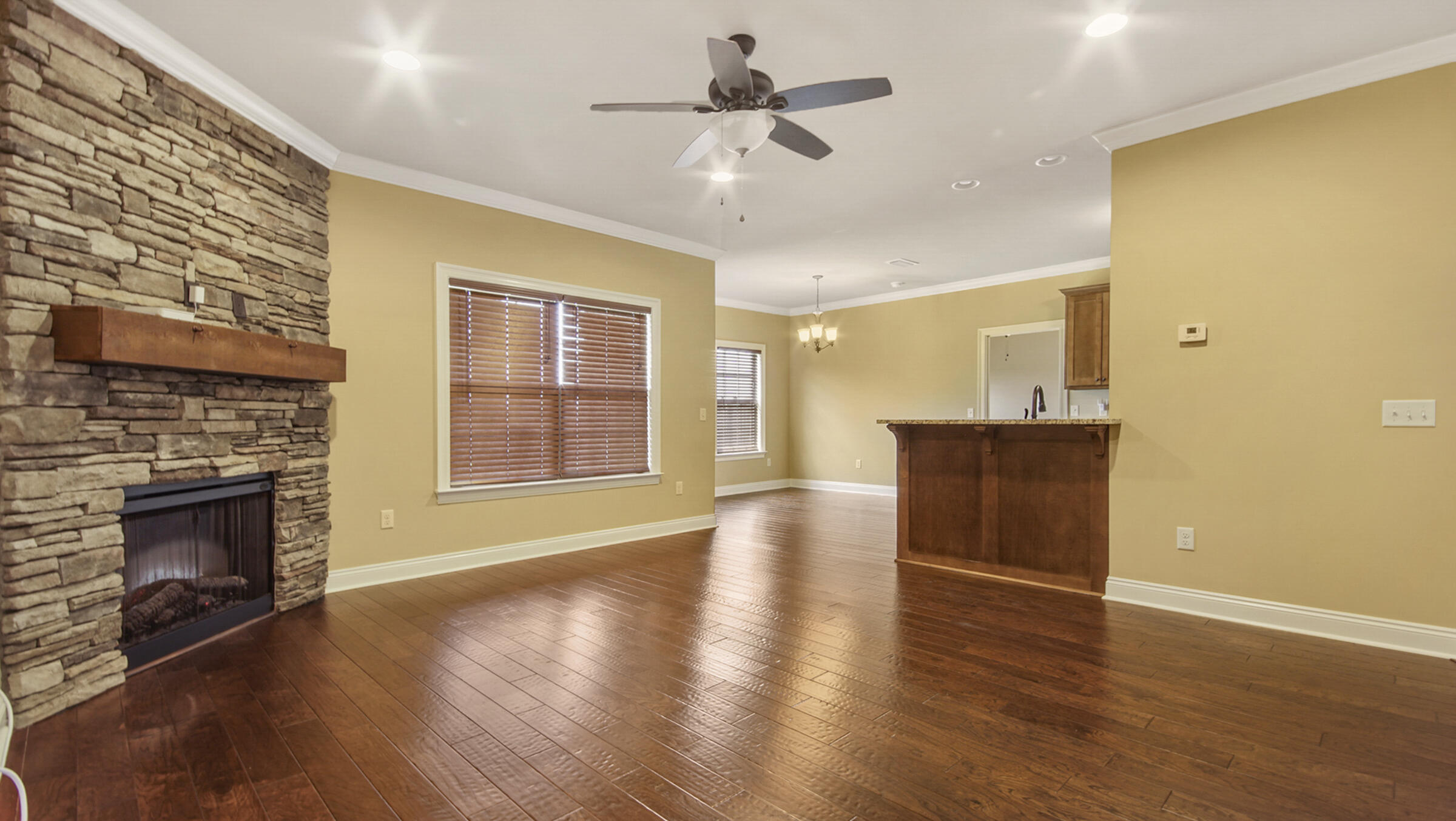 DEERFIELD ESTATES - Residential