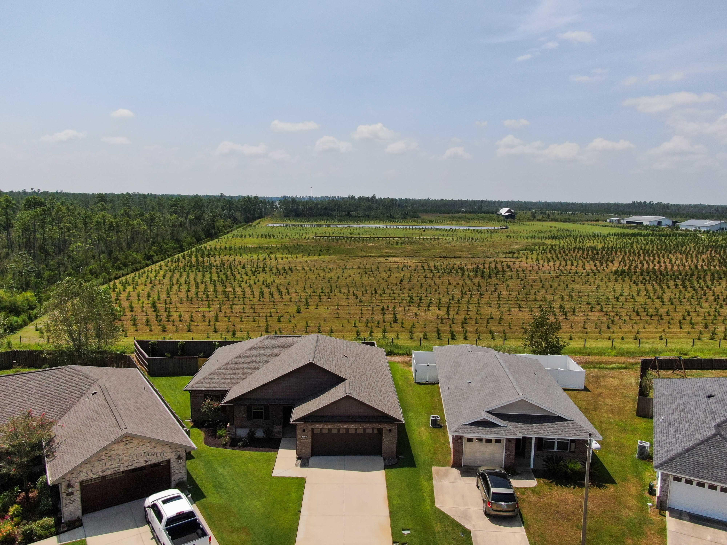 DEERFIELD ESTATES - Residential