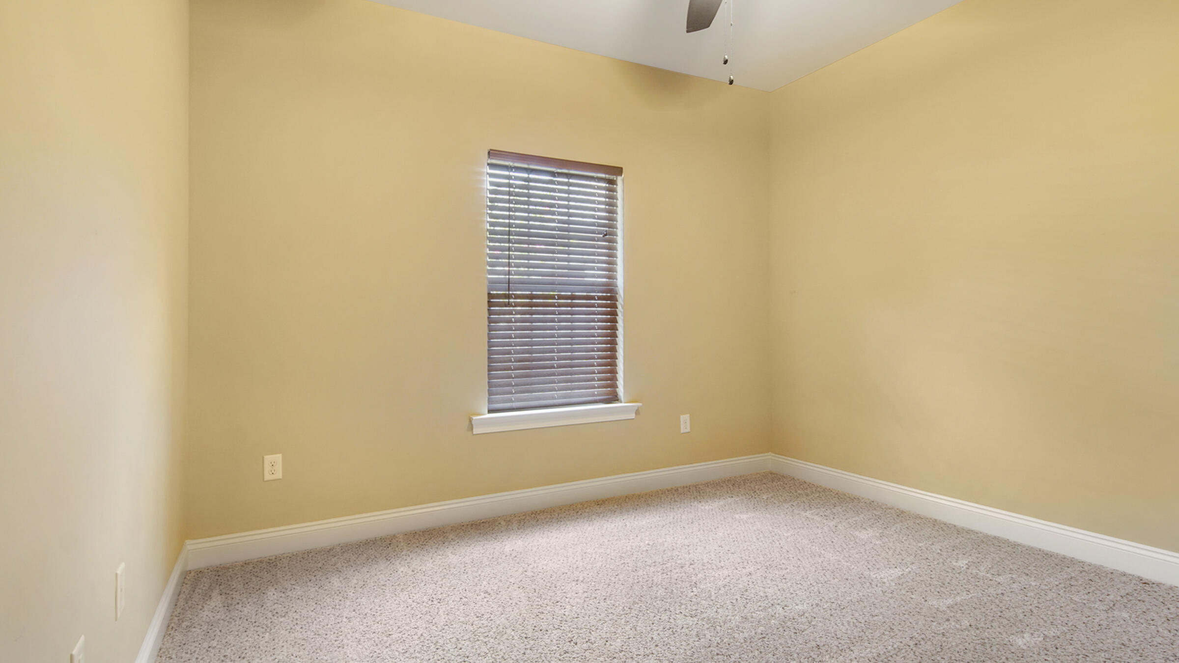 DEERFIELD ESTATES - Residential