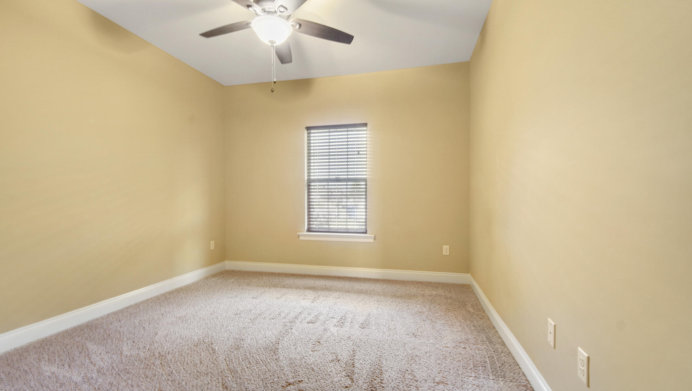 DEERFIELD ESTATES - Residential