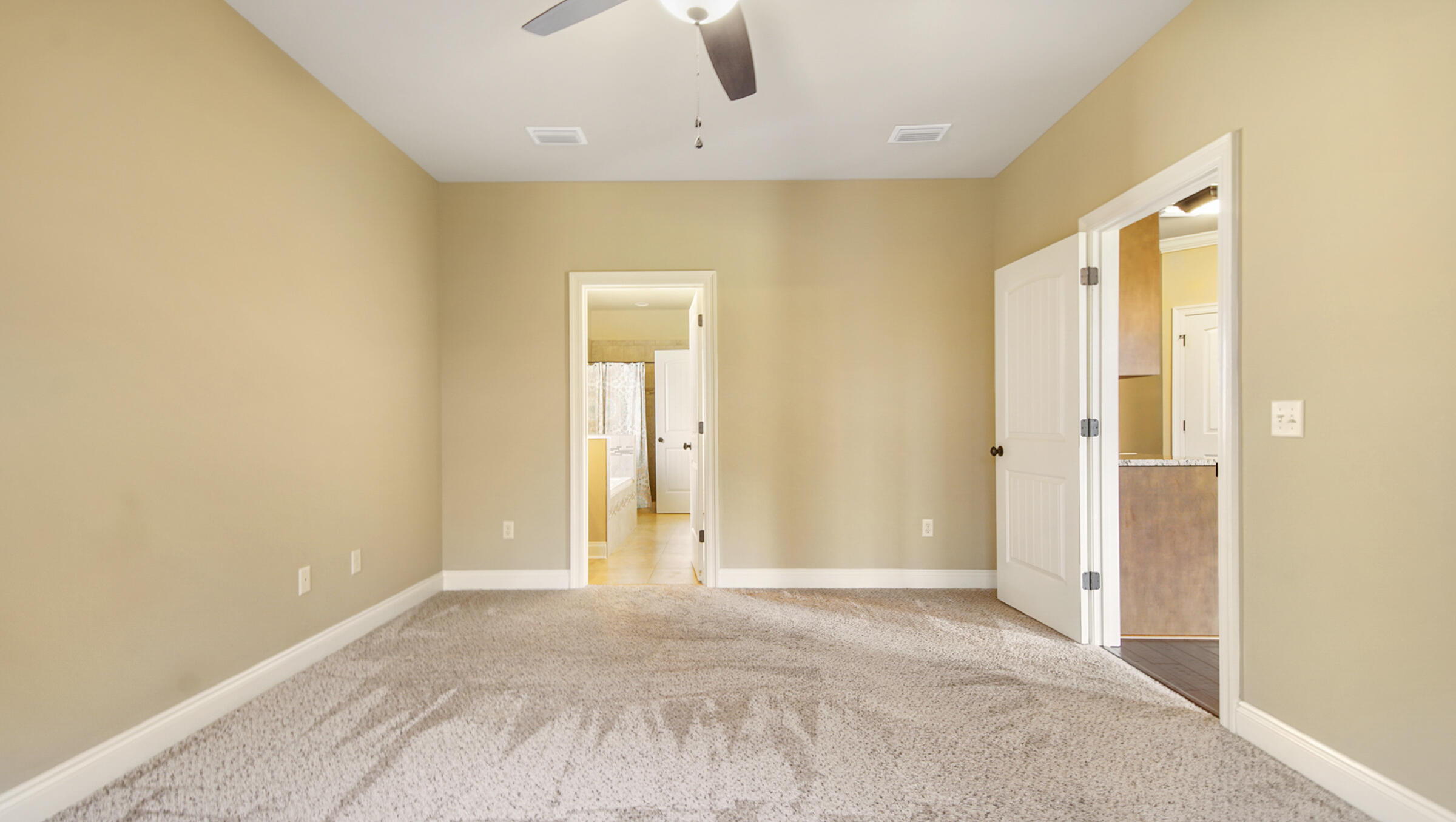 DEERFIELD ESTATES - Residential