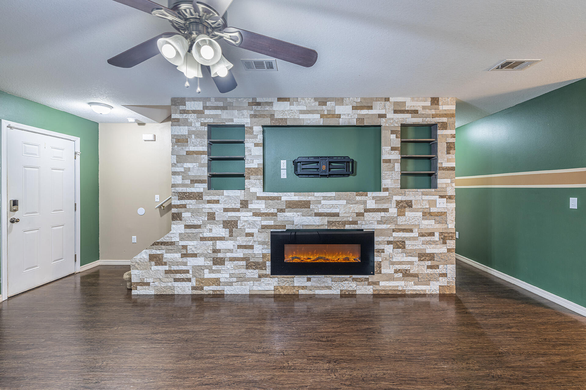 STILLWELL ESTATESLOT 80 - Residential