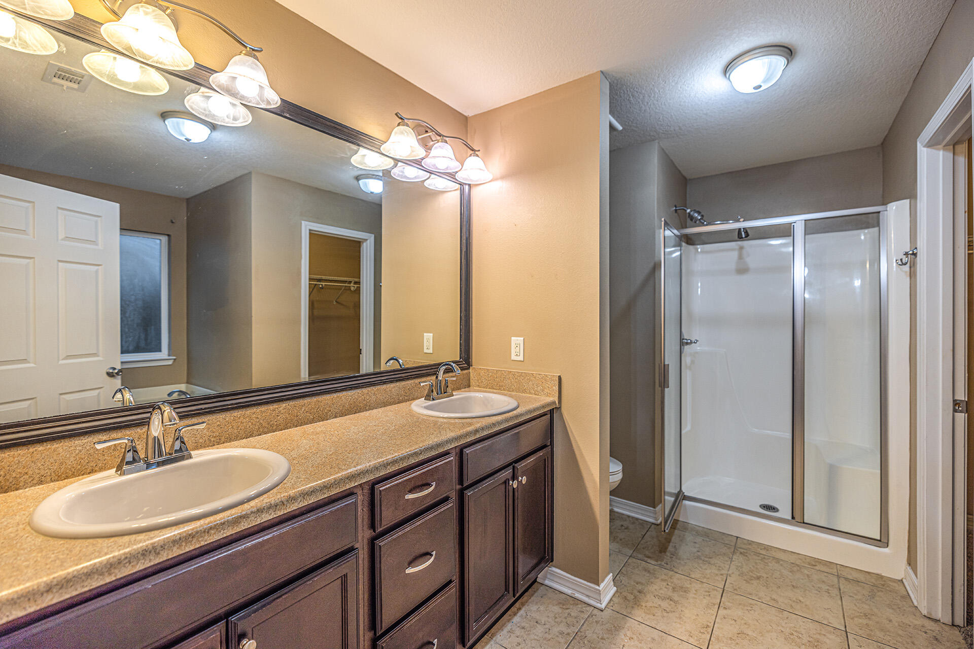 STILLWELL ESTATESLOT 80 - Residential