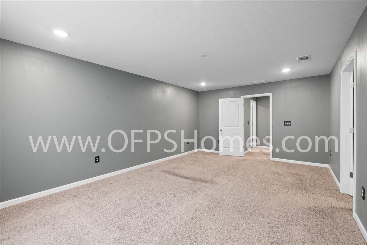Redstone Commons - Residential Lease
