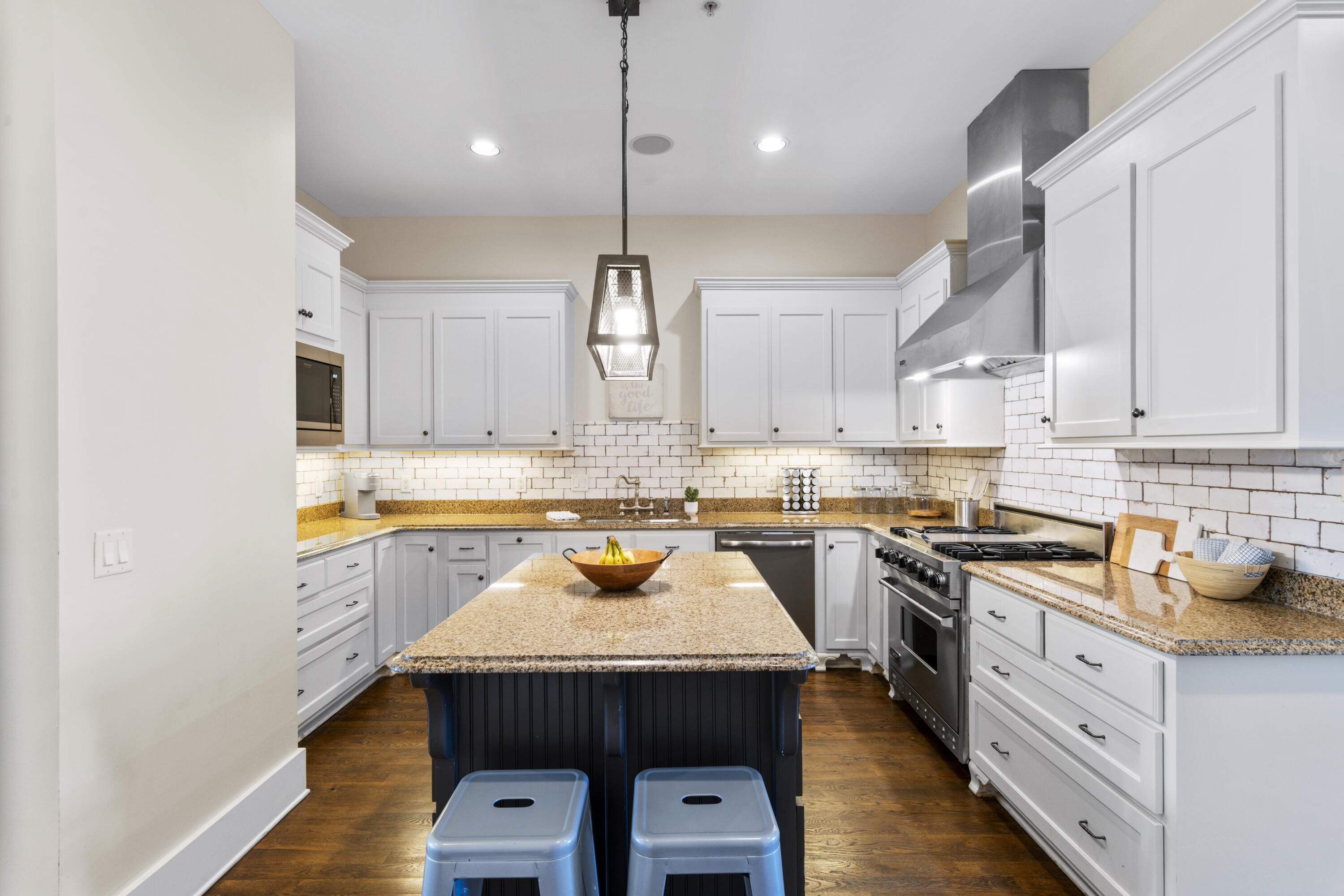 EASTERN LAKE VILLAGE - Residential