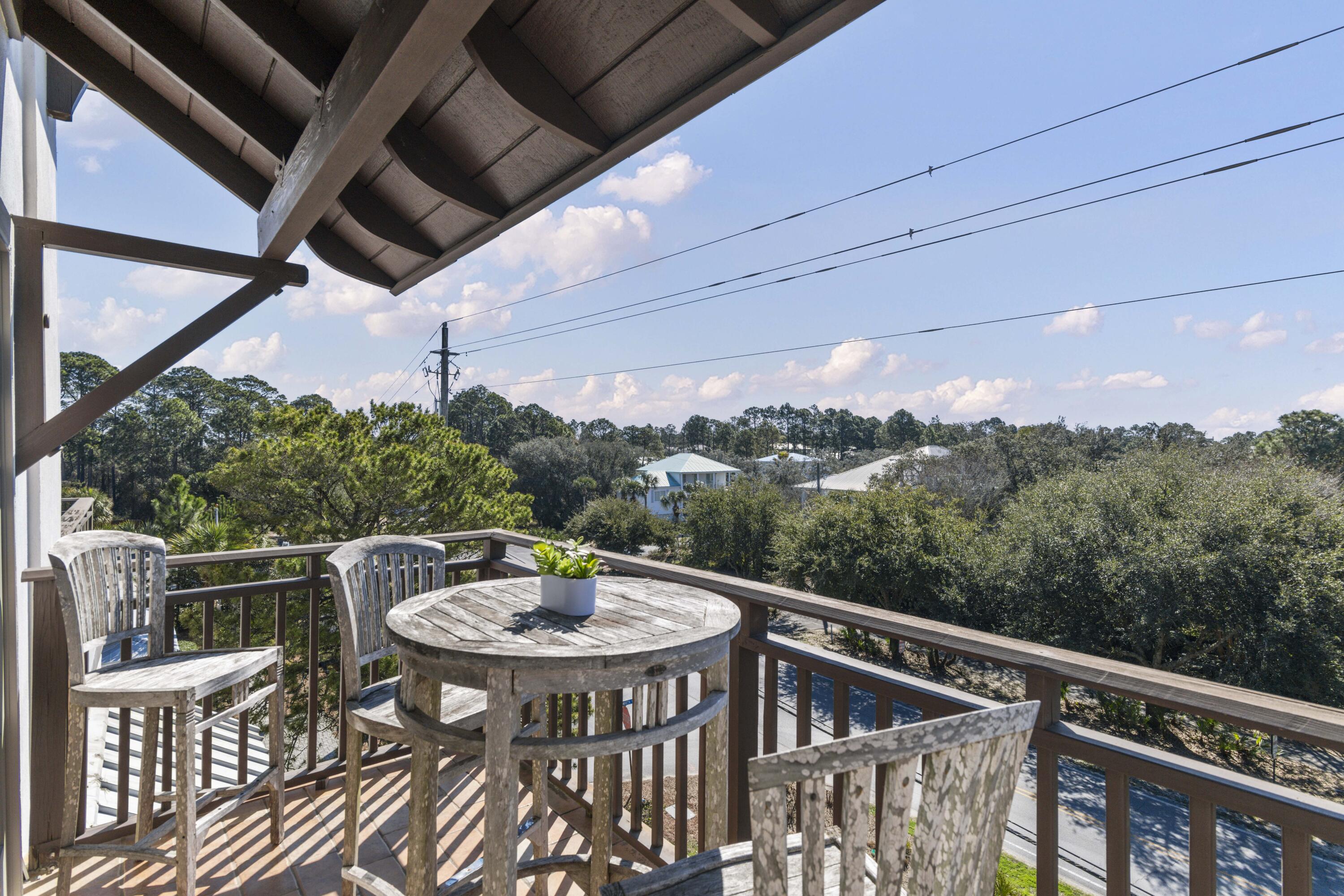 EASTERN LAKE VILLAGE - Residential
