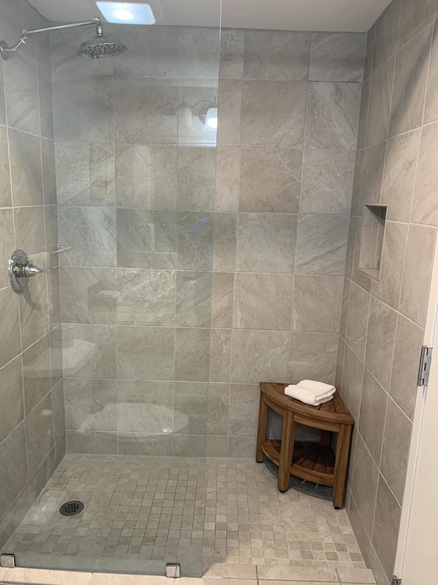 BAYSIDE CONDO SANDESTIN - Residential