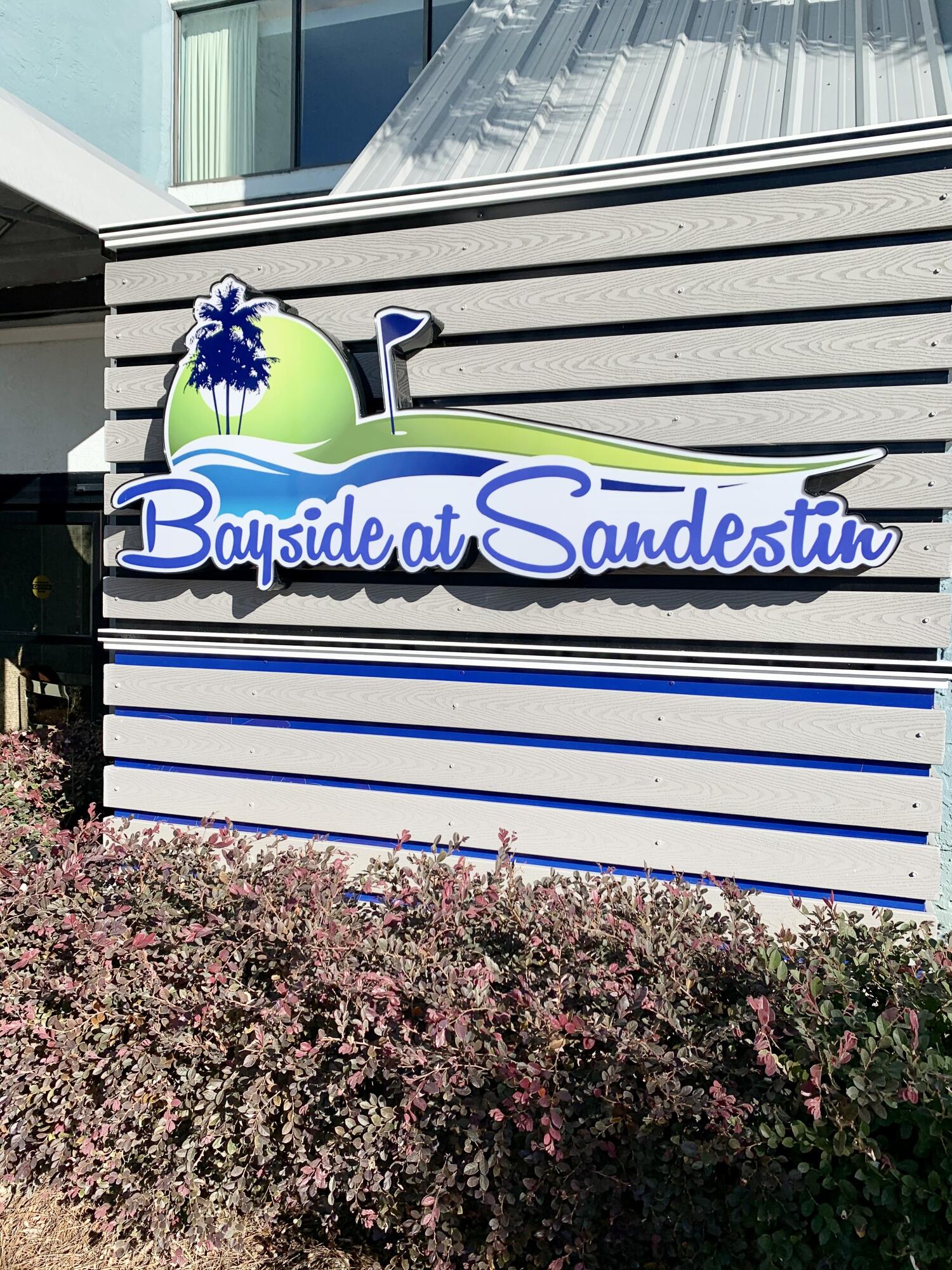 BAYSIDE CONDO SANDESTIN - Residential