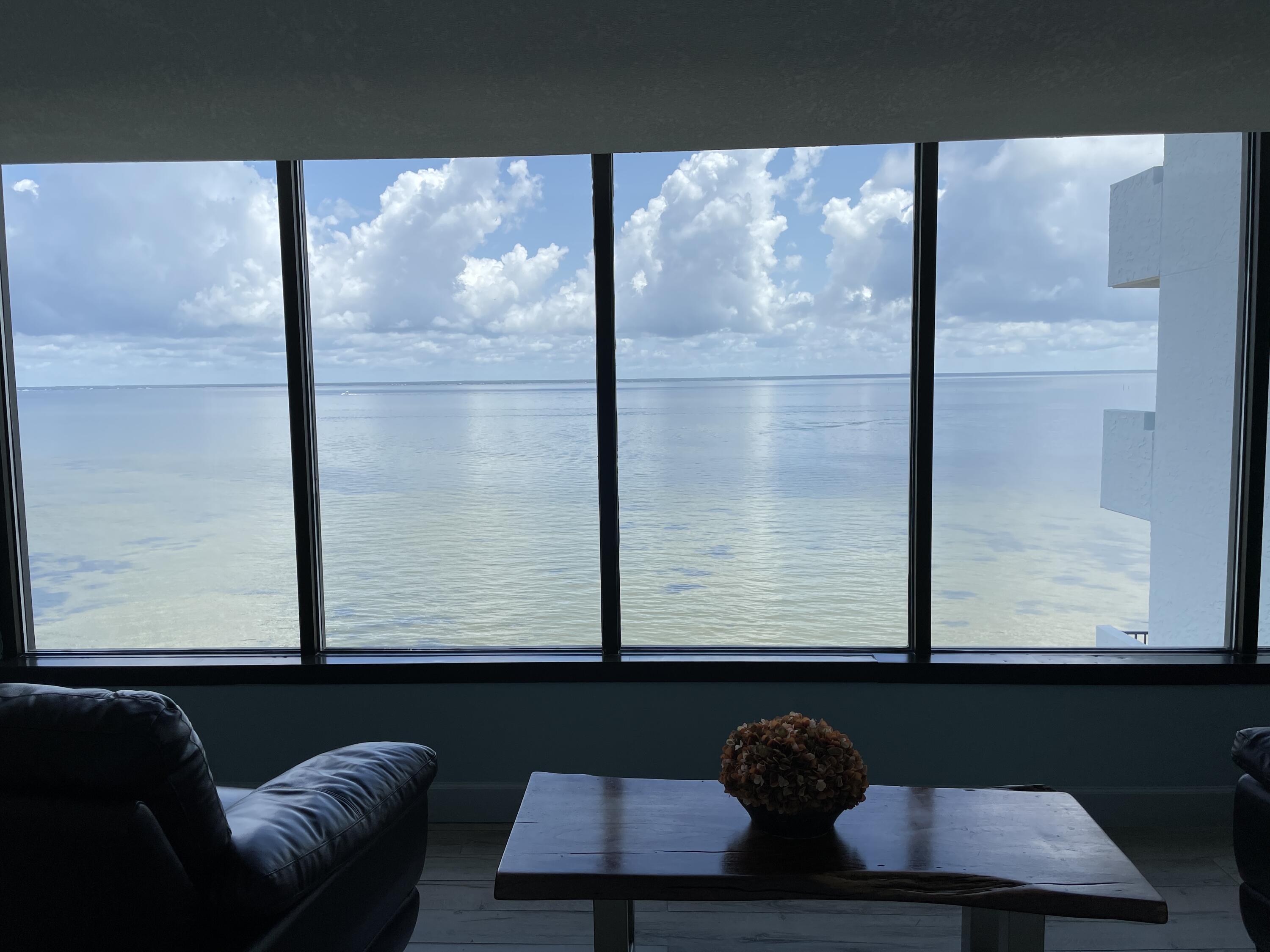 BAYSIDE CONDO SANDESTIN - Residential