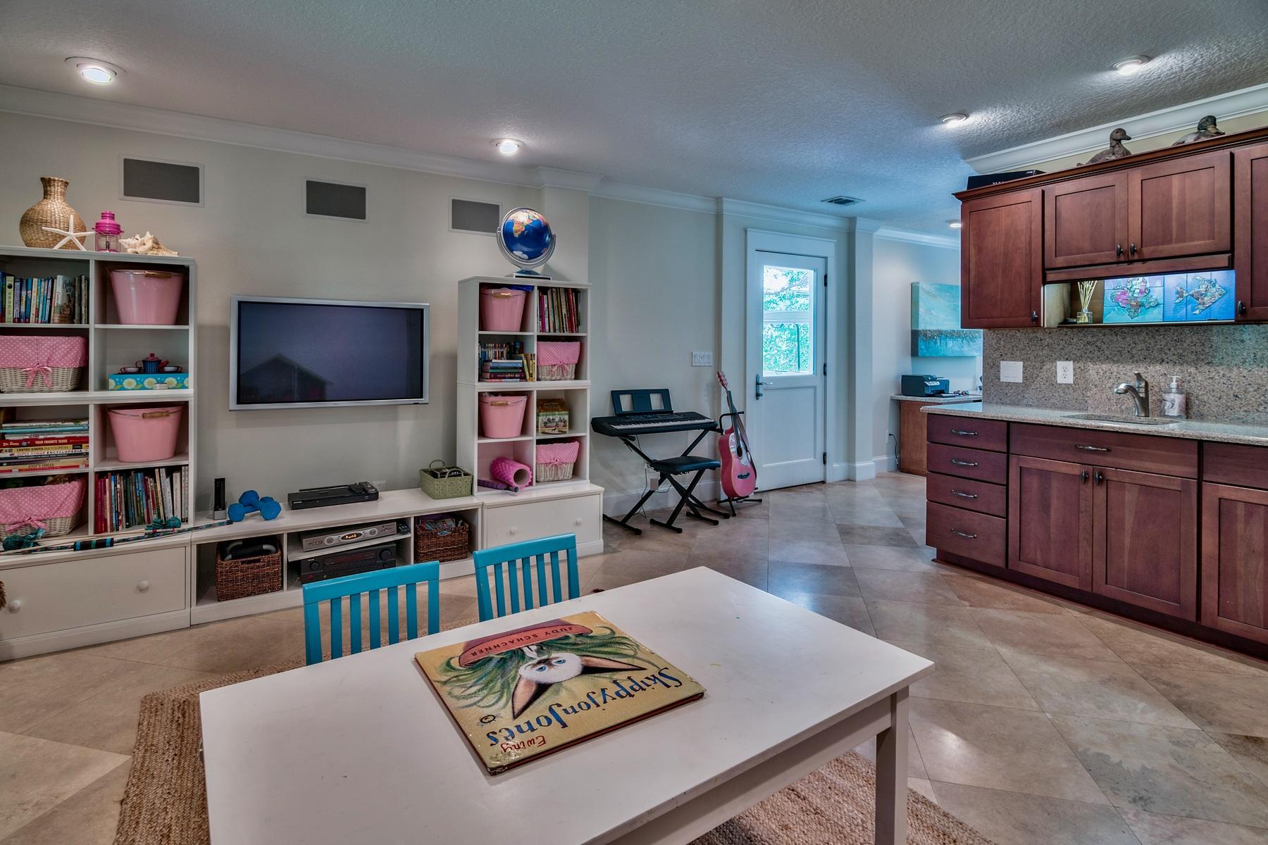 BEACH HIGHLAND 1ST ADD - Residential
