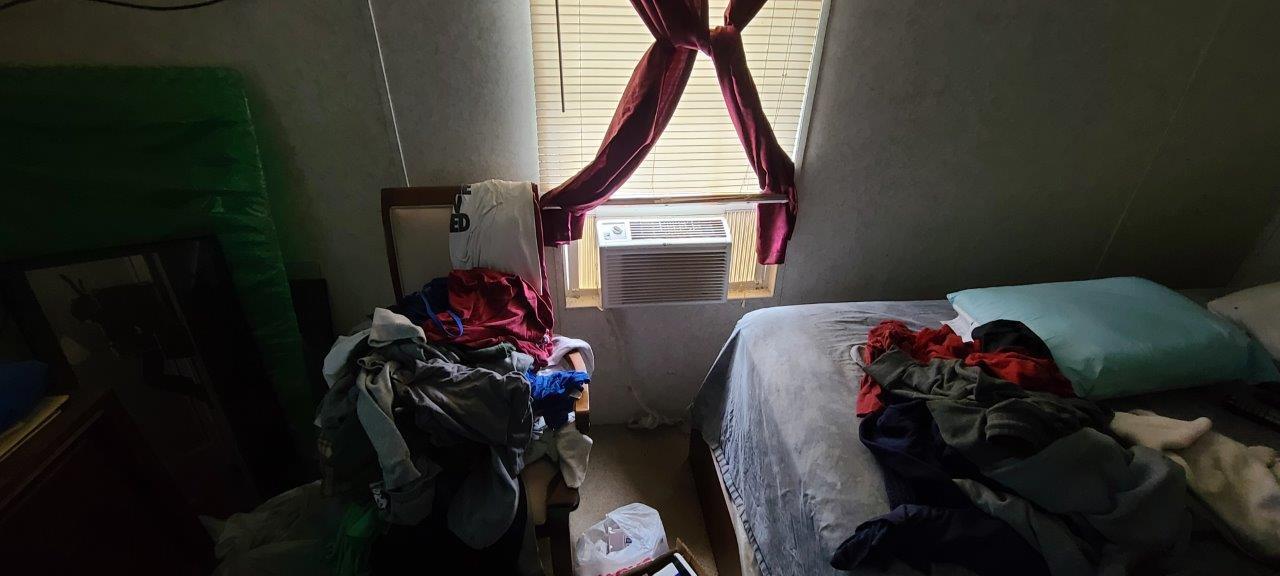 NO RECORDED SUBDIVISION - Residential