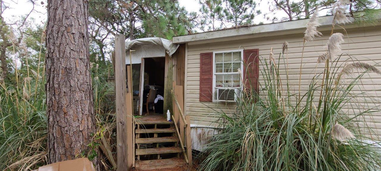 NO RECORDED SUBDIVISION - Residential