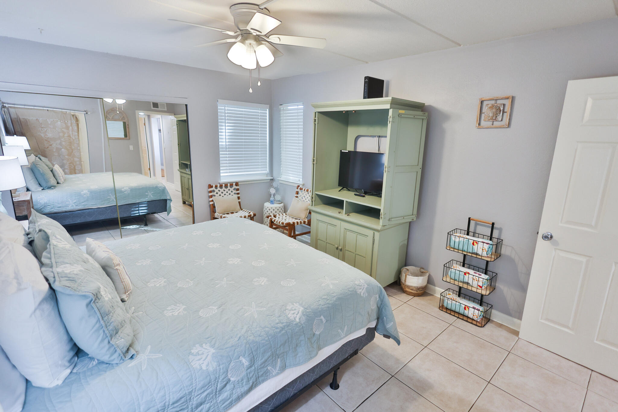 CEDARS CONDO - Residential Lease