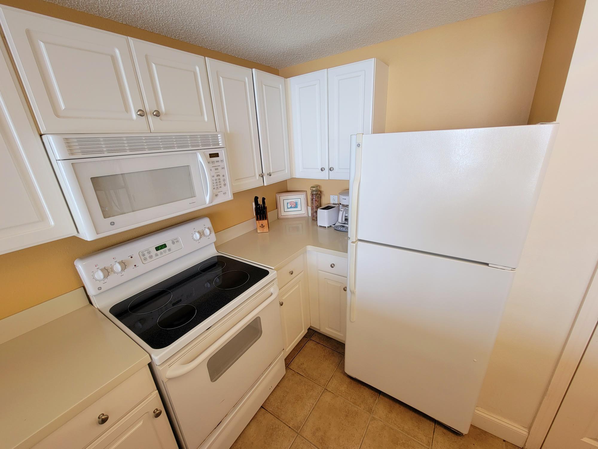 MAJESTIC BEACH TOWERS I - Residential