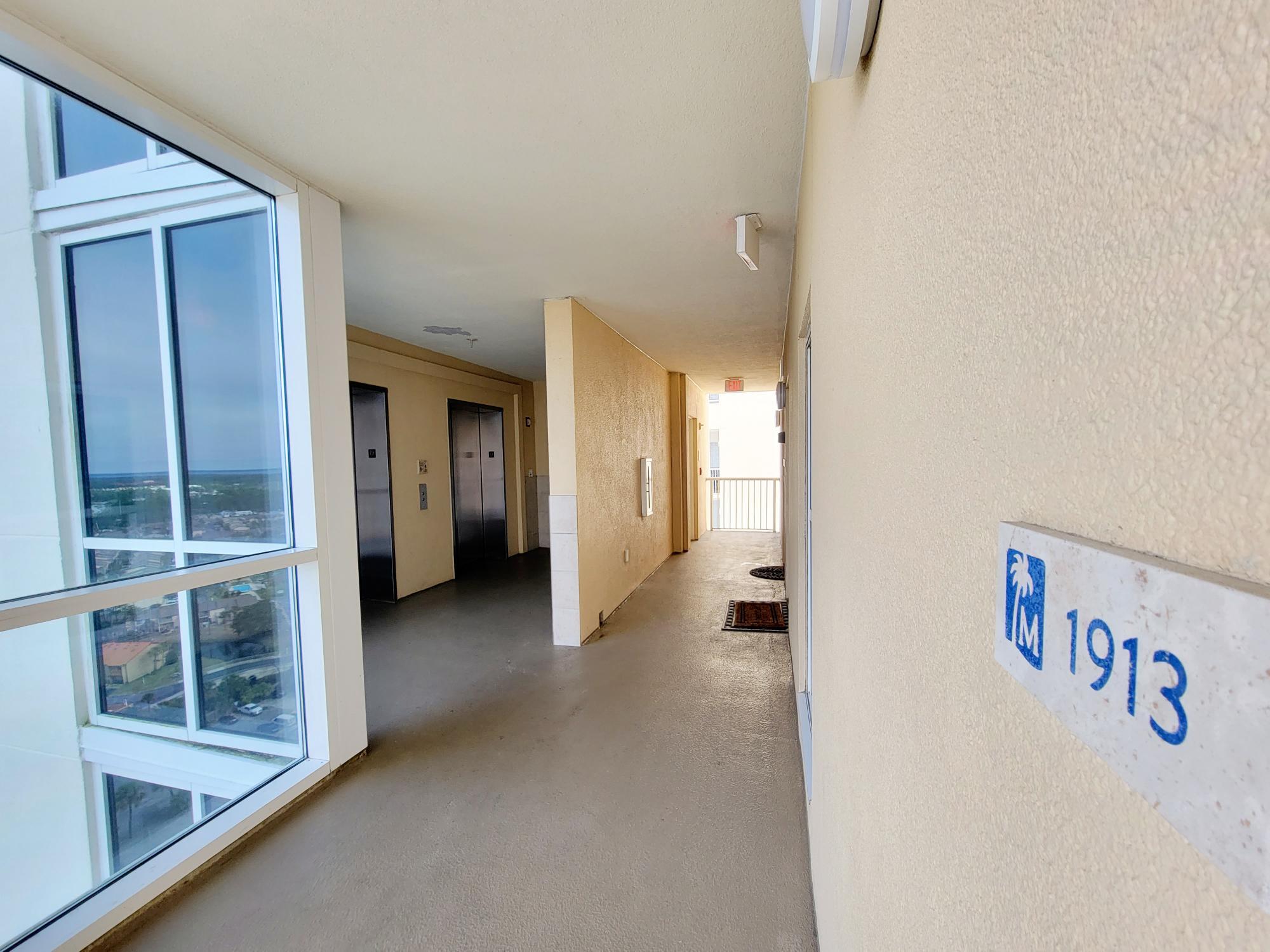 MAJESTIC BEACH TOWERS I - Residential