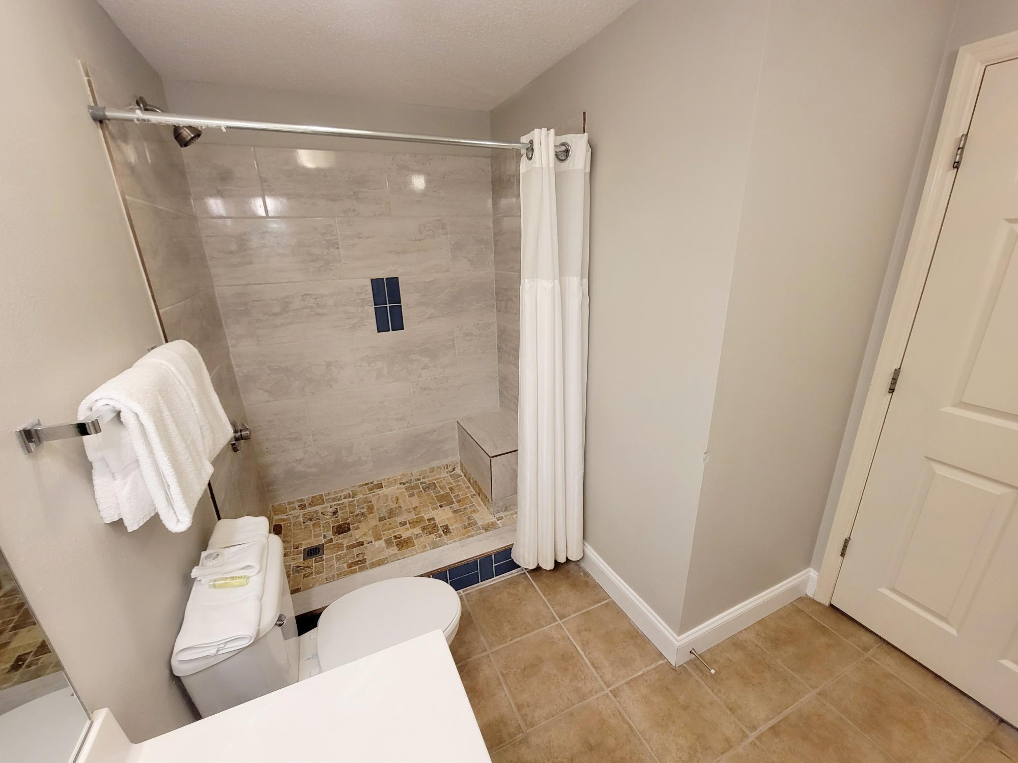 MAJESTIC BEACH TOWERS I - Residential