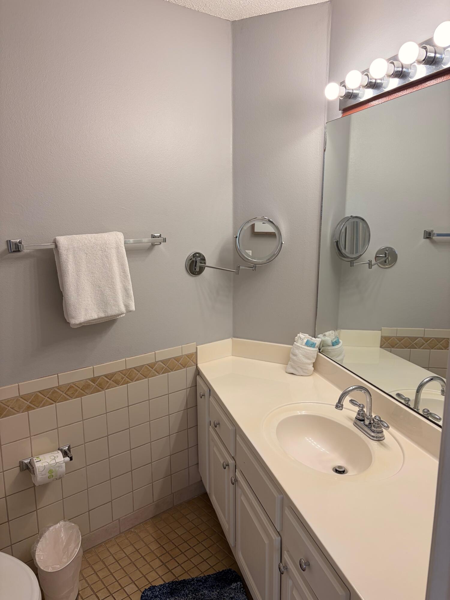 CRYSTAL VILLAGE 2 CONDO PH 4 - Residential