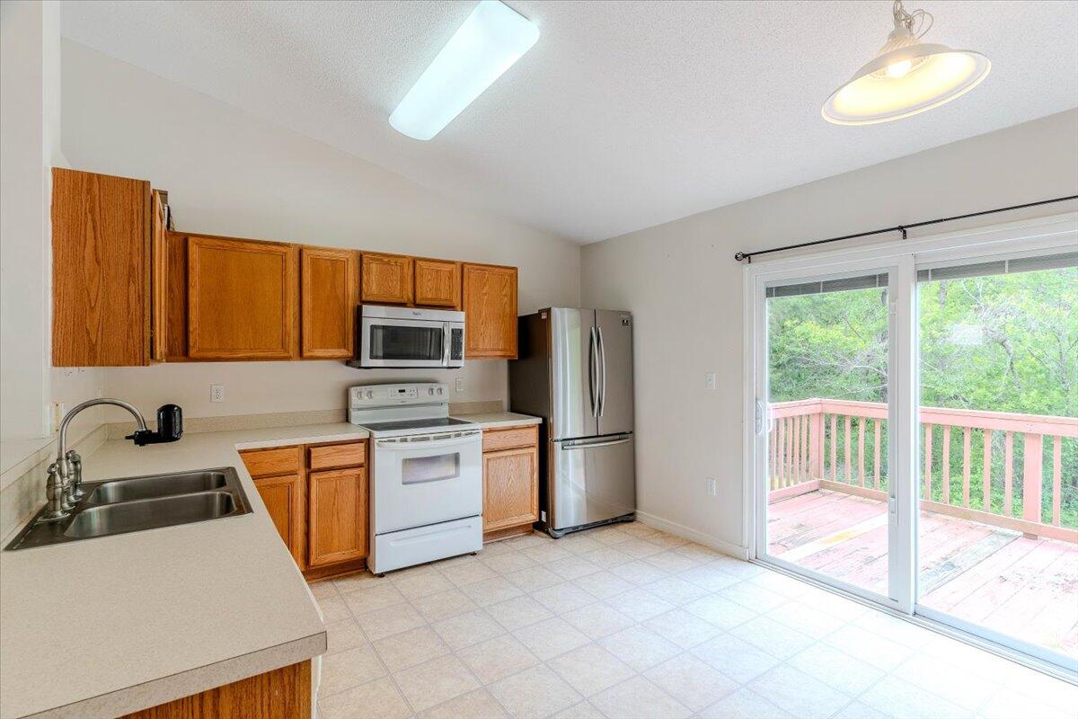 RIDGE CREST PH II - Residential