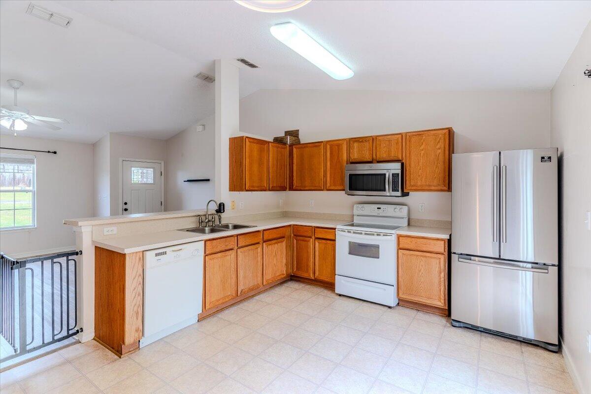 RIDGE CREST PH II - Residential