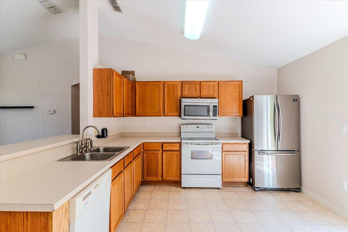 RIDGE CREST PH II - Residential